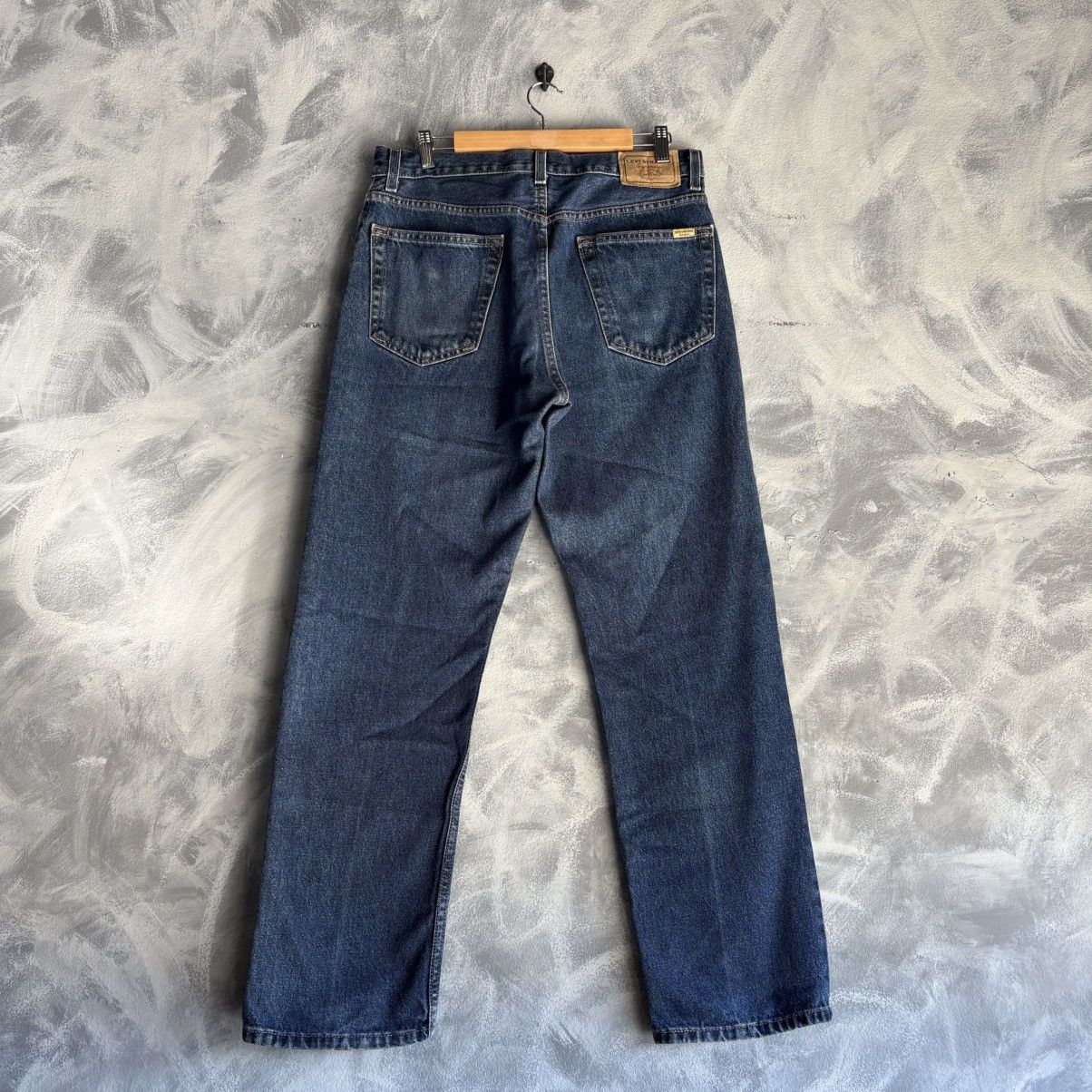 Levi's Levi’s Strauss Jeans Men’s Sz 33x30 Denim Blue Regular Fit Size US 33 - 1 Thumbnail
