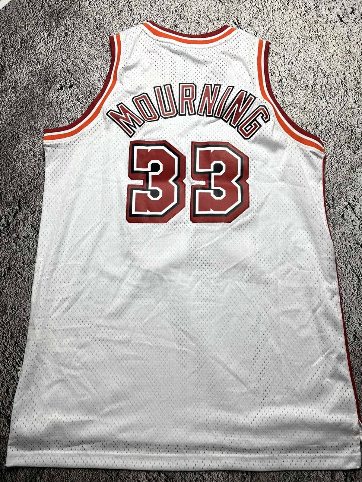 Adidas 1996 Miami Heat NBA Alonzo Mourning adidas originals jersey Size US XL / EU 56 / 4 - 9 Thumbnail