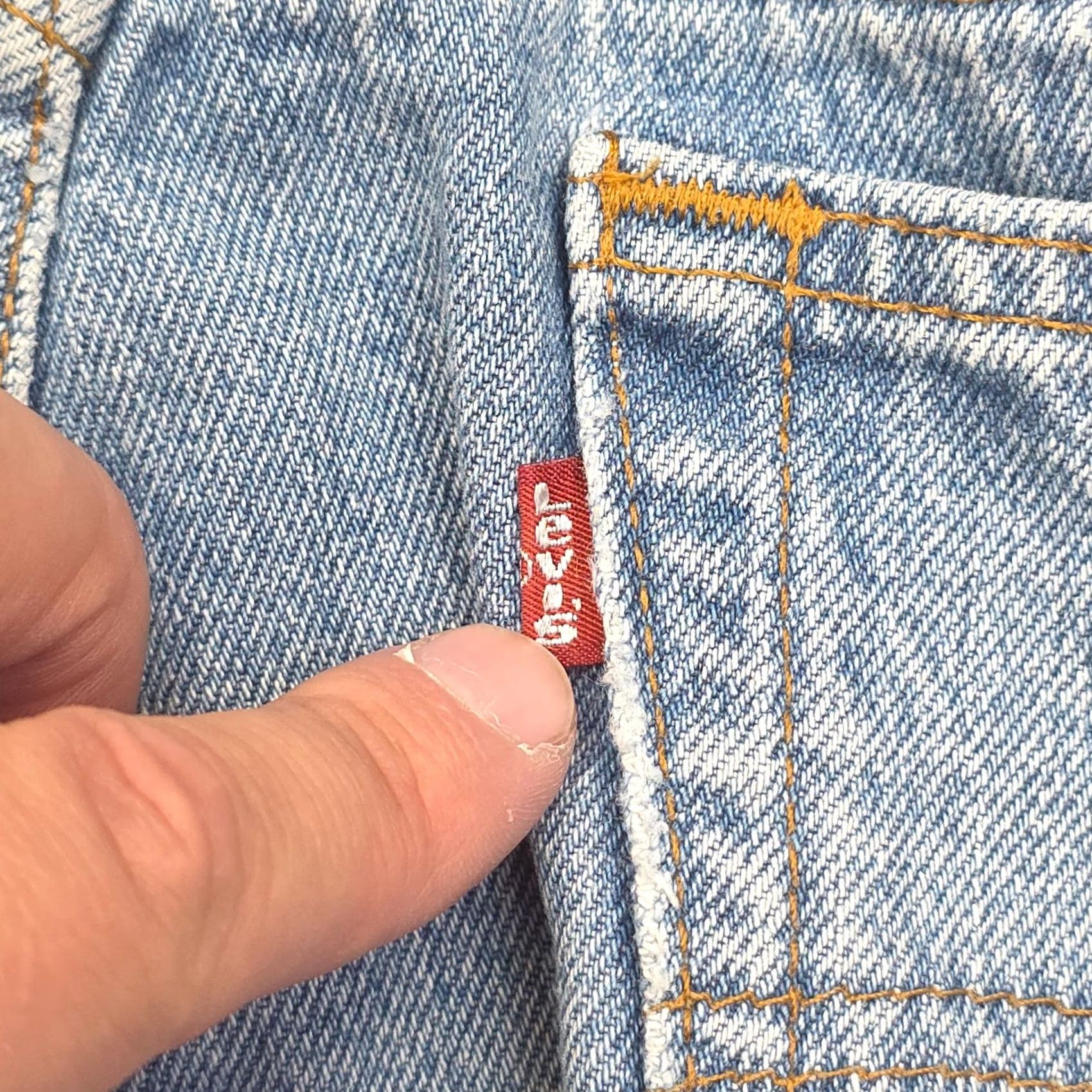 Levi's VINTAGE Levi's 501XX Jeans Mens FITS 31 x 27 Blue Light Wash Distressed 80s Size US 31 - 7 Thumbnail