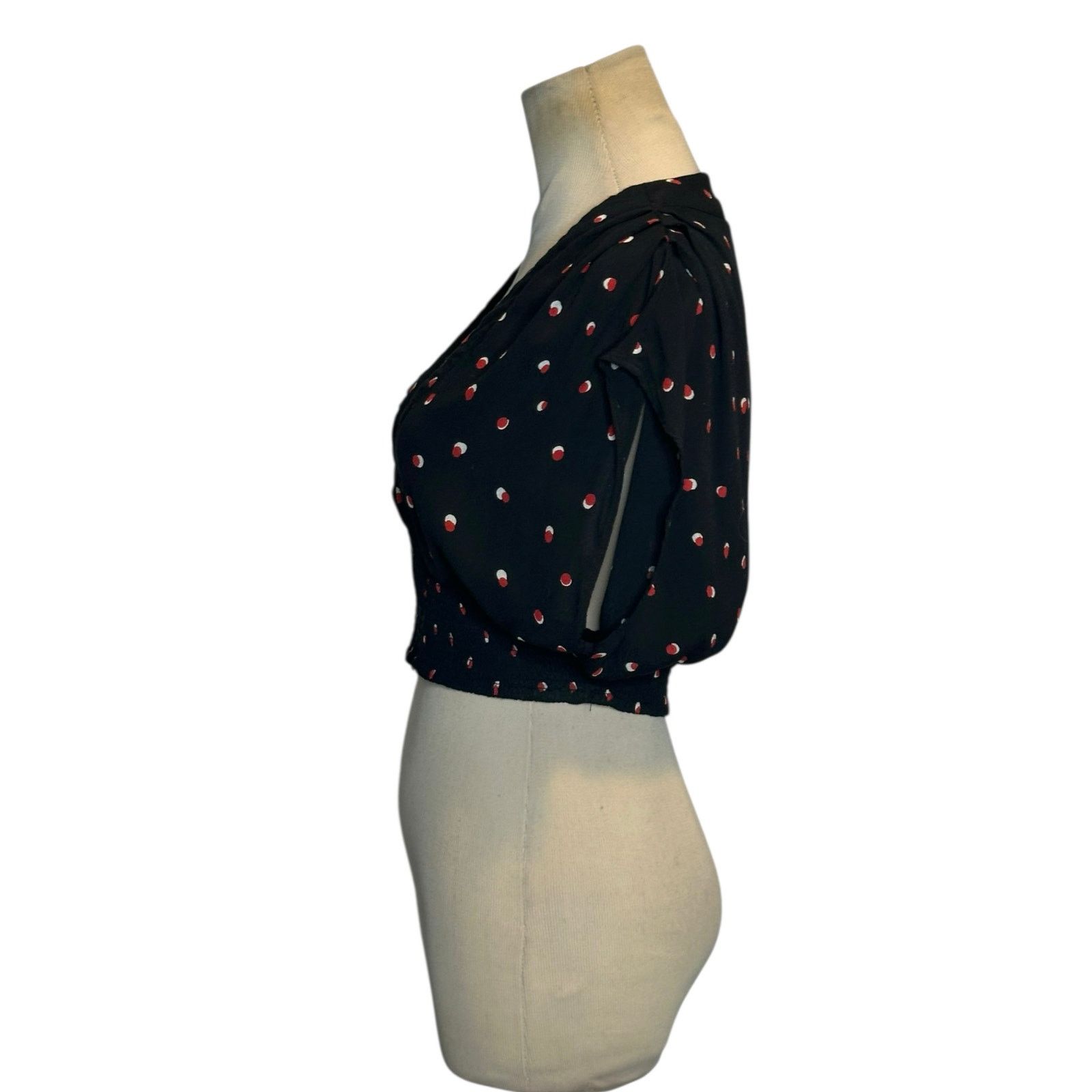 Free People Free People polka dot pleated V neck crop top blouse size XS Size XS / US 0-2 / IT 36-38 - 6 Thumbnail