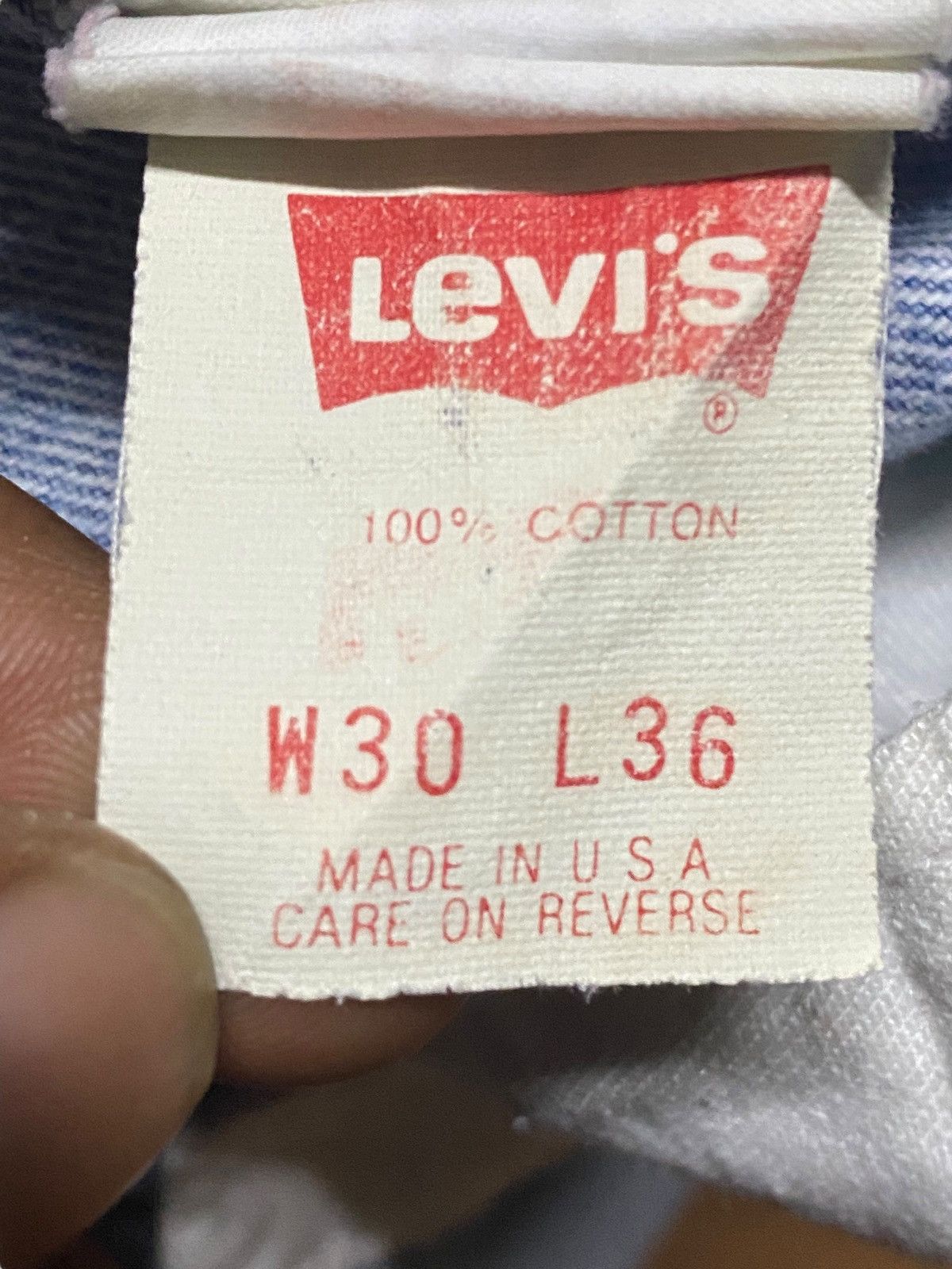 Levi's Vintage Clothing Vintage Levis 501 90s Light Wash Distressed Loose Jeans Size US 30 / EU 46 - 19 Thumbnail