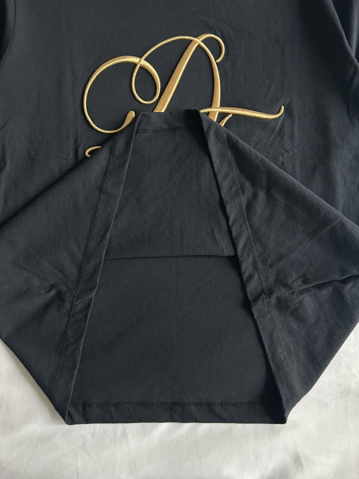 DENIM TEARS Denim Tears Tee Script Metallic Gold Cursive Made in USA Size US XXL / EU 58 / 5 - 3 Thumbnail
