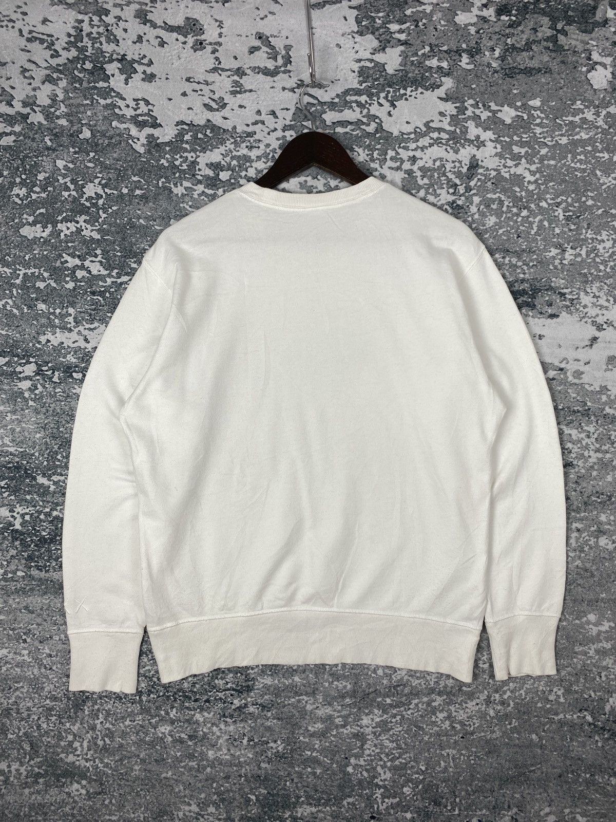 Kaws Vintage Uniqlo Kaws Peanuts Sweatshirts Size US M / EU 48-50 / 2 - 7 Thumbnail