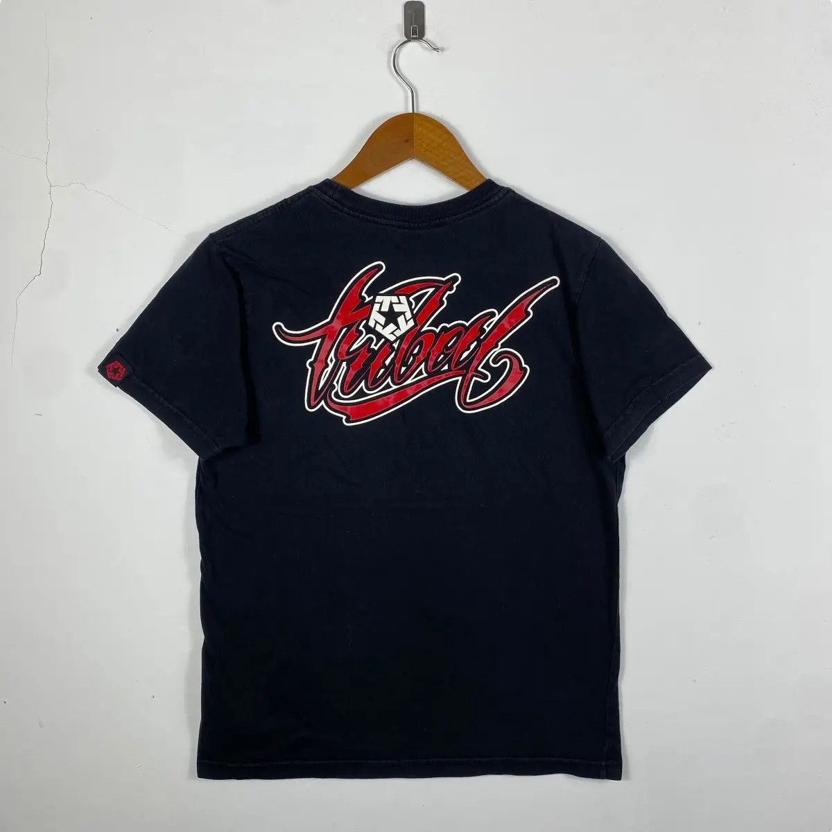 Tribal Streetwear Vintage 00's TRIBAL GEAR Bold Logo Graphic Tee Shirt Small Size US S / EU 44-46 / 1 - 4 Thumbnail
