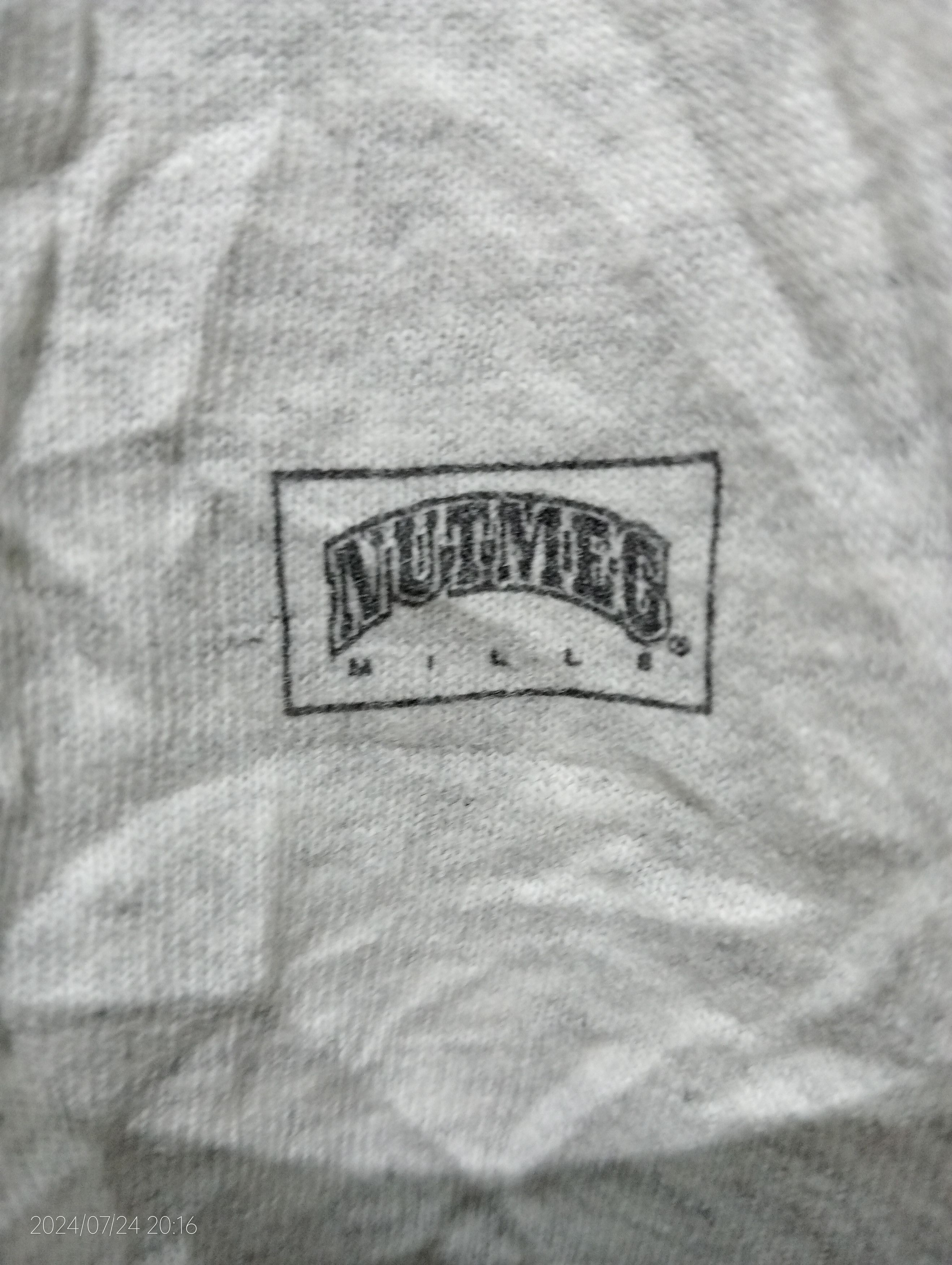 Nutmeg Vintage '90s Nutmeg Mills NBA Chicago Bulls Tee USA Size US L / EU 52-54 / 3 - 7 Thumbnail