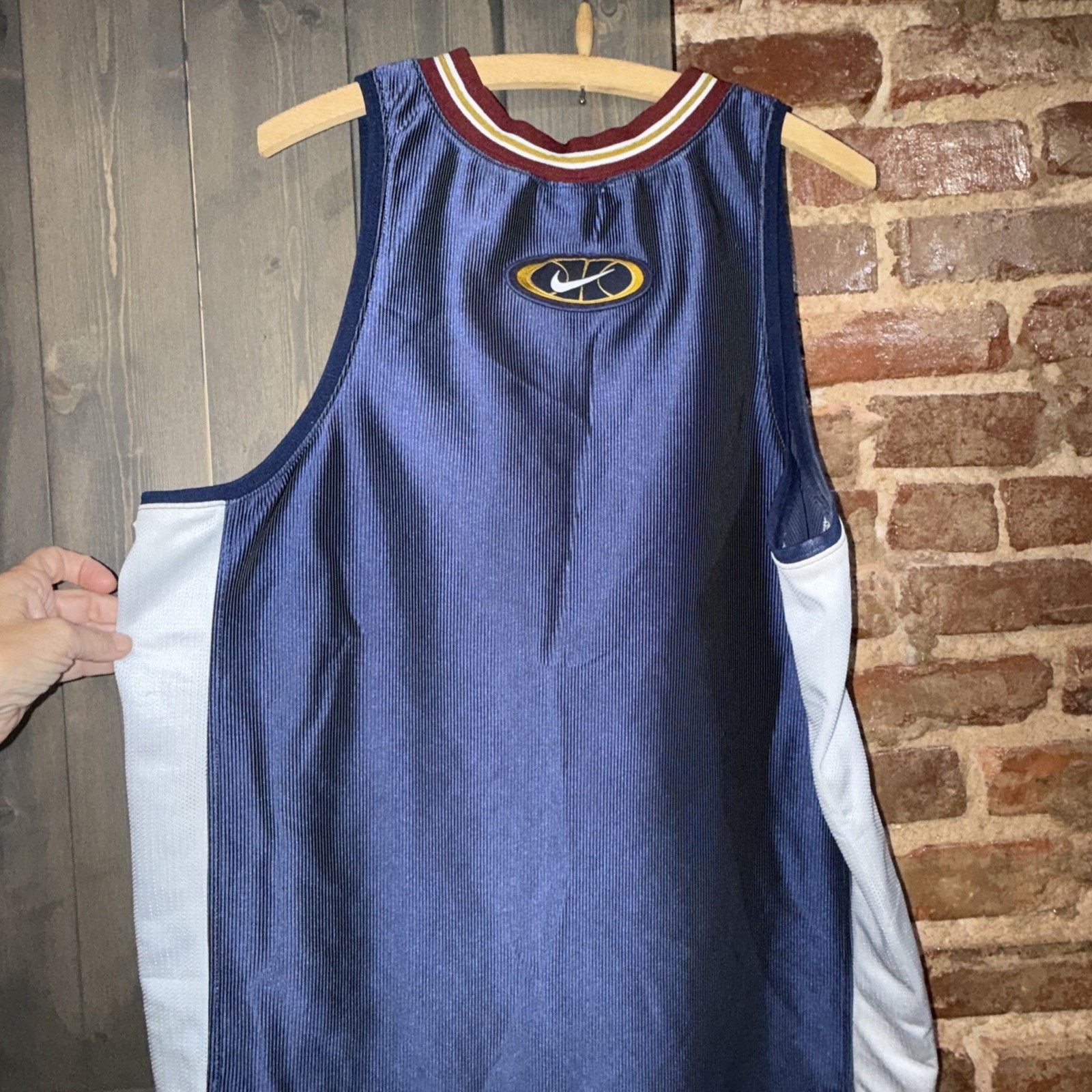 Nike Vintage NIKE Spell Out Logo White Label Basketball Jersey L Size US L / EU 52-54 / 3 - 6 Thumbnail