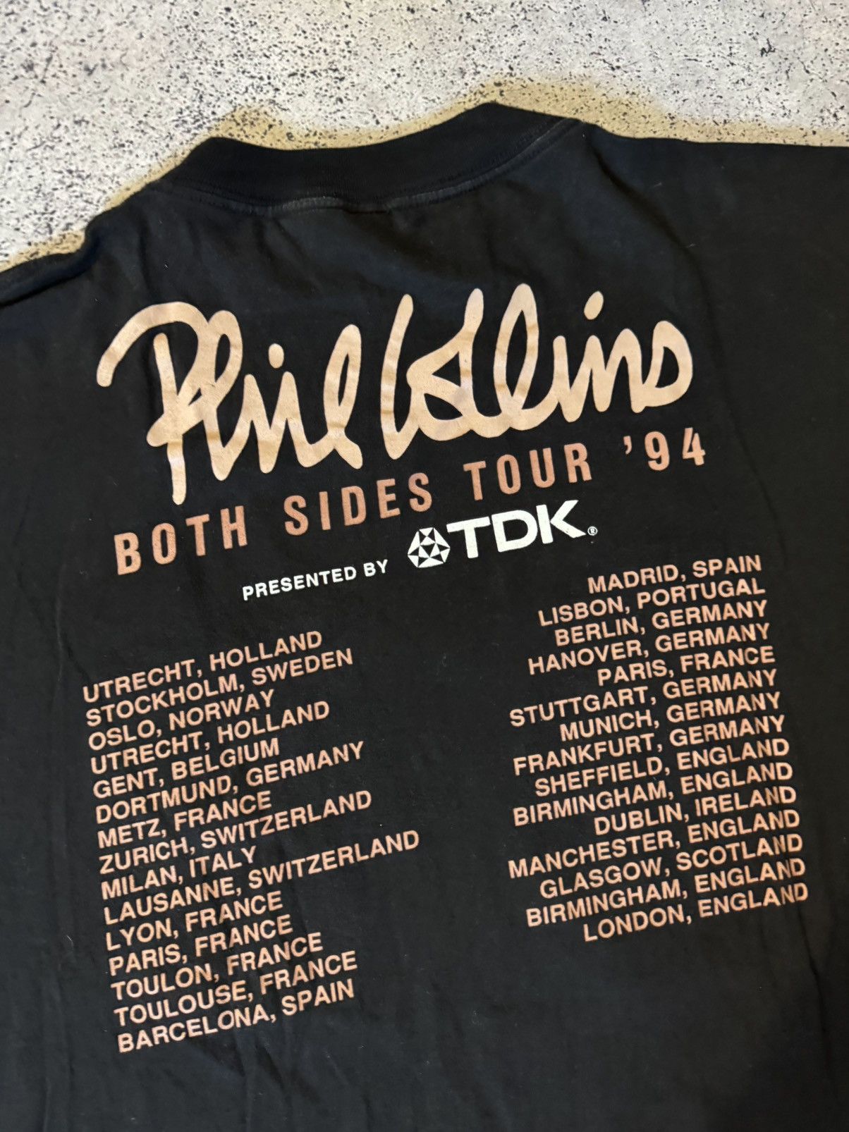 Designer Vintage Phil Collins 1994 Sears Tour Concert T-Shirt Brockum Size US XL / EU 56 / 4 - 9 Thumbnail