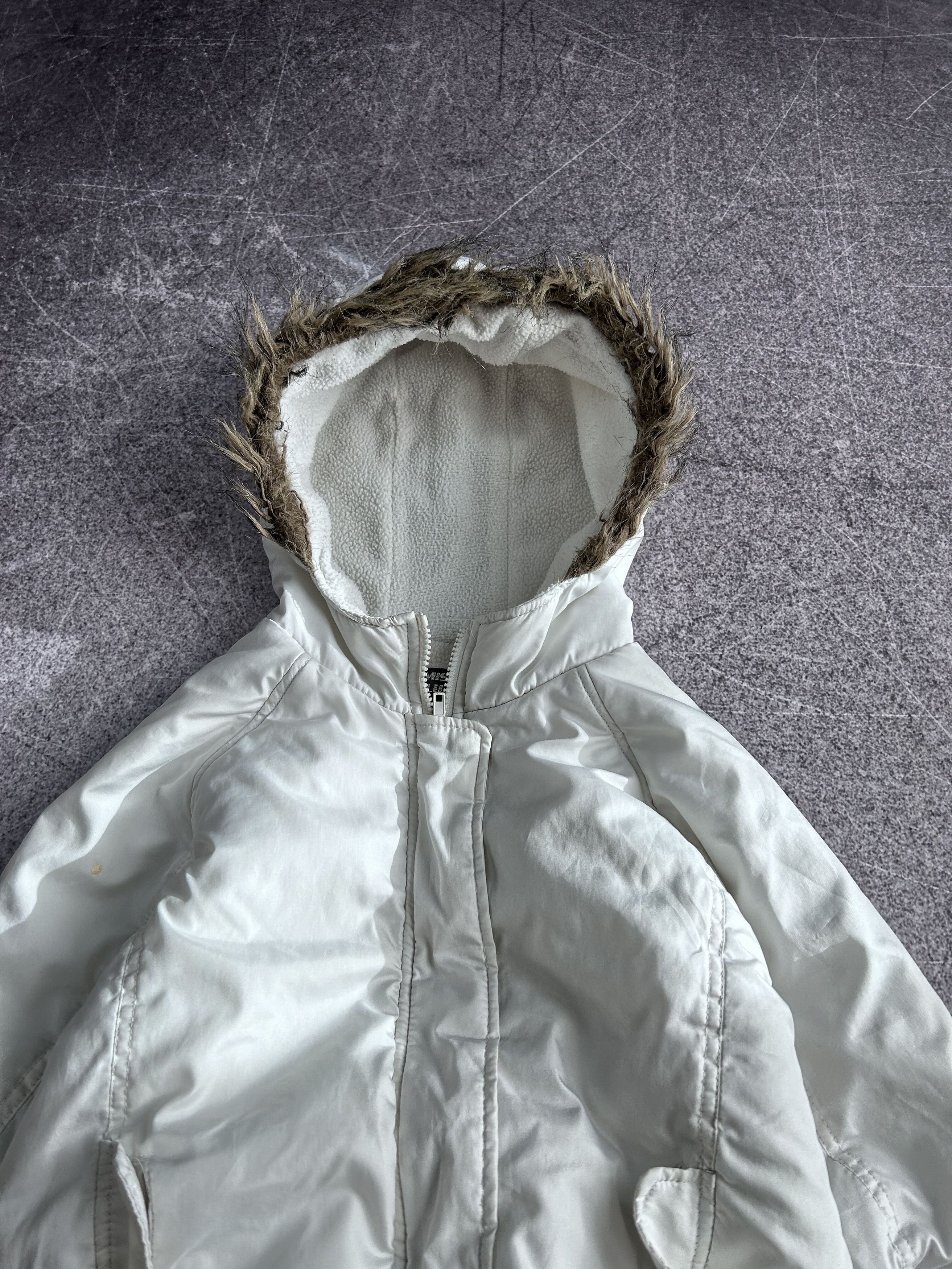 Vintage White Faux Fur Hood Puffer Jacket Cropped Y2K Winter Coat Size US M / EU 48-50 / 2 - 3 Thumbnail