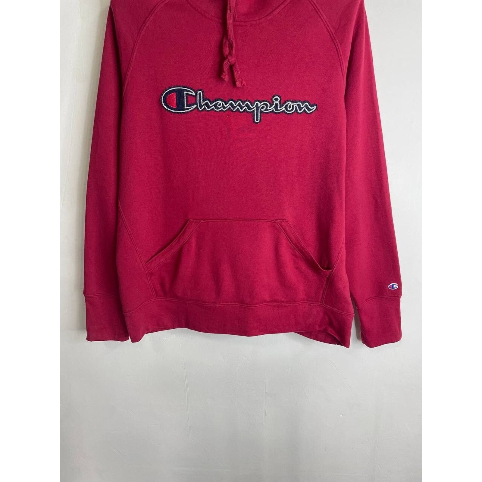 Champion × Vintage Vintage Champion Red Hoodie XL Logo Pullover Sweatshirt Size US XL / EU 56 / 4 - 2 Thumbnail