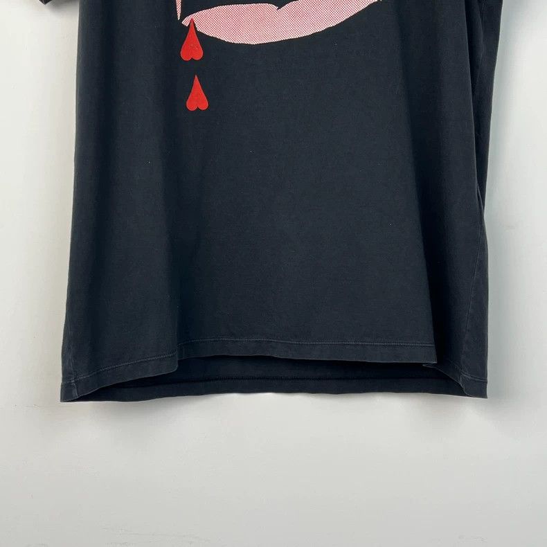 Saint Laurent Paris Saint laurent paris Blood Teeth Short Sleeve 2506-Nextarrow Size US S / EU 44-46 / 1 - 3 Thumbnail