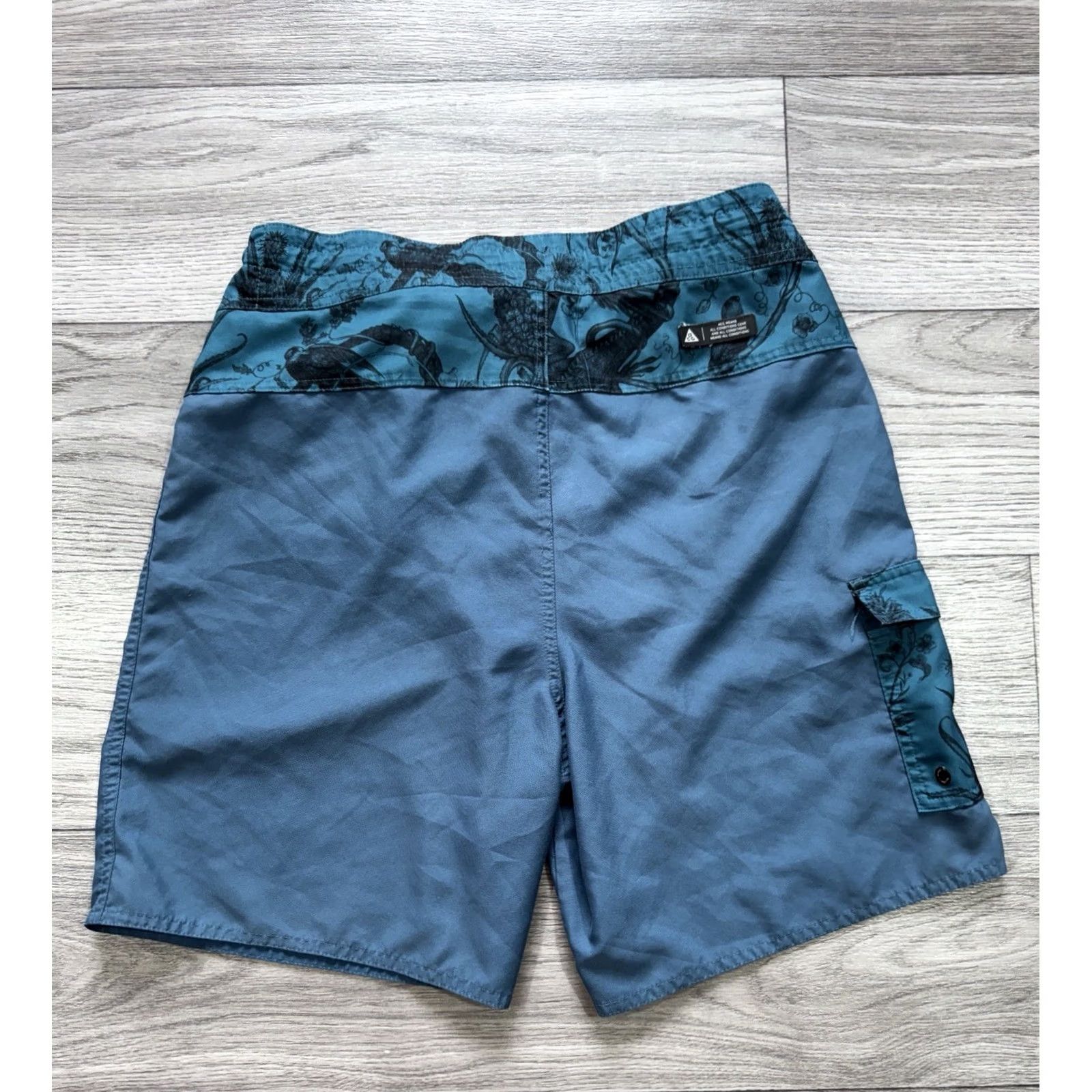 Nike ACG VINTAGE Nike ACG Dri Fit Swimming Shorts Bottom Men S Green Nike ACG Dri Fit Swimming Shorts Bottom Men S Green Size US 29 - 2 Thumbnail