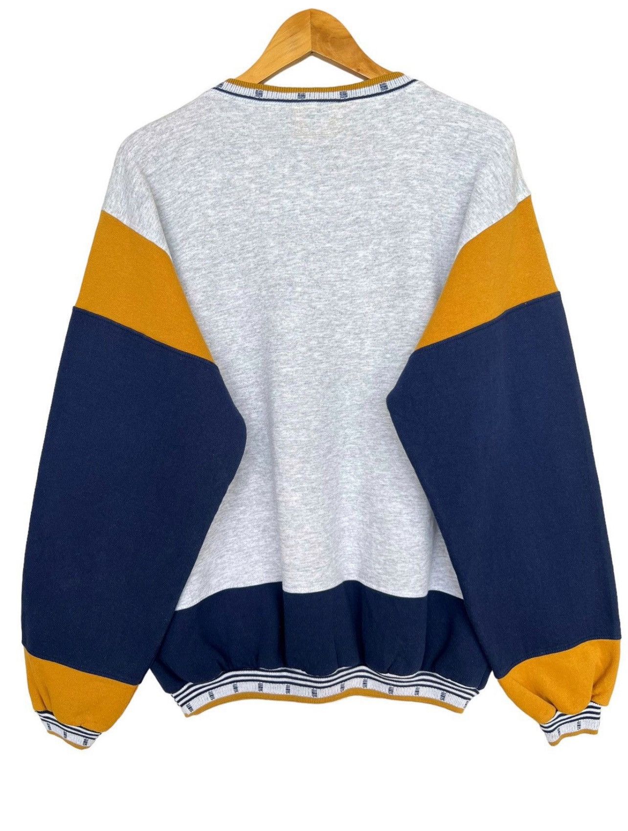 Vintage Vintage 90s Irvine UCLA Sweatshirt Irvine University Sweater Size US L / EU 52-54 / 3 - 3 Thumbnail