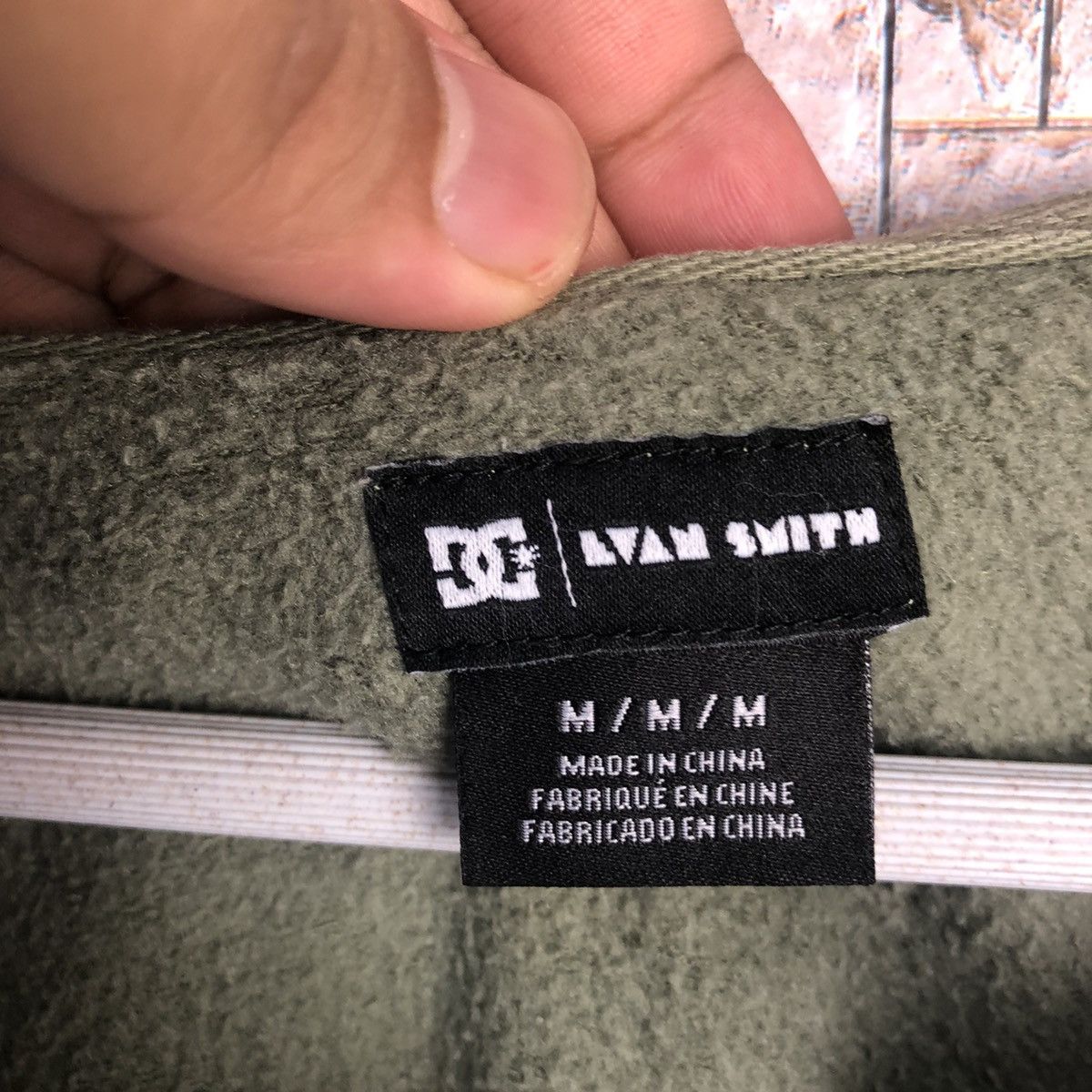 DC DC X Evan Smith Green ripped acid wash Sweatshirt #A187 Size US M / EU 48-50 / 2 - 12 Thumbnail