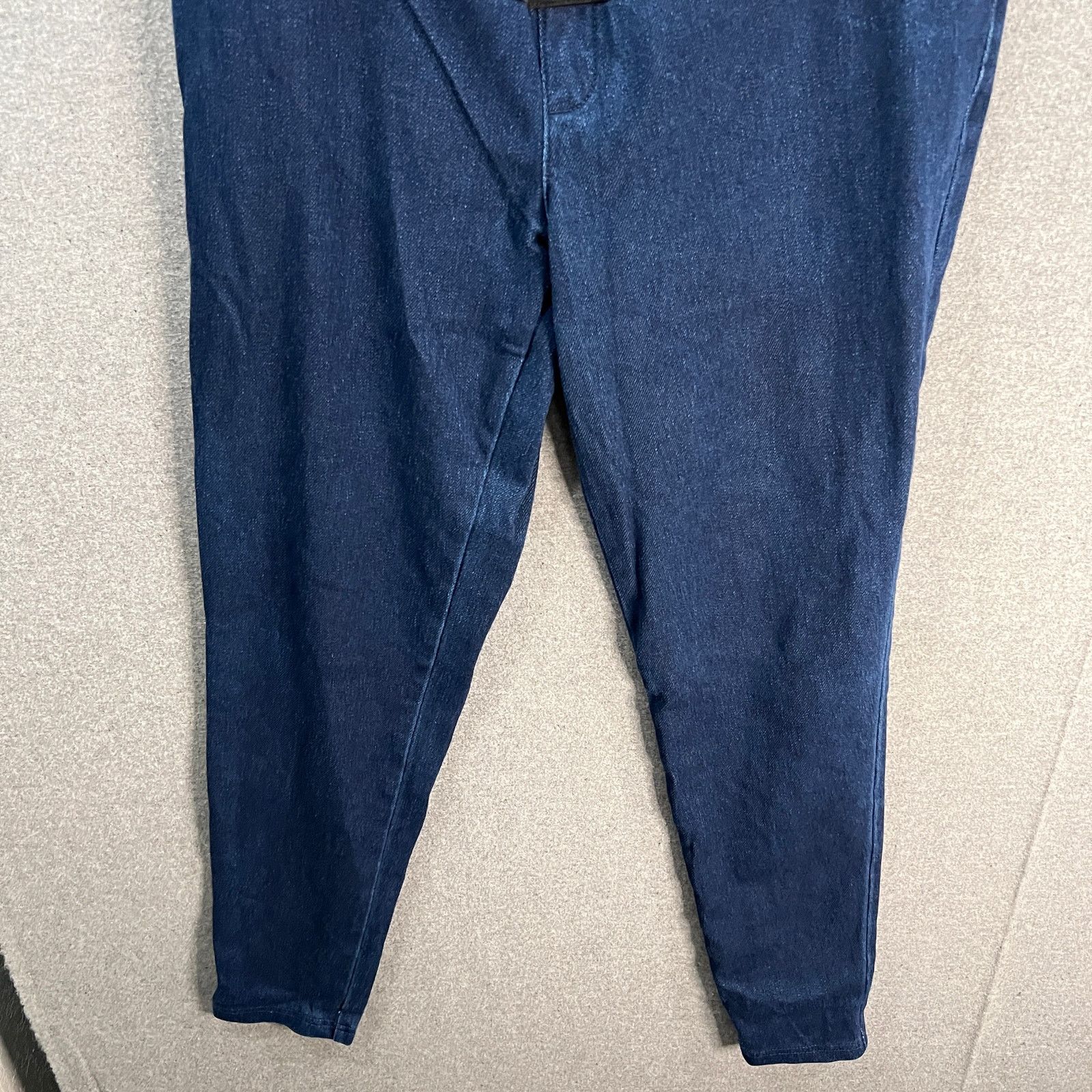 Other Time and Tru Maternity Jeans Women Size Small Blue Color Size 28" / US 6 / IT 42 - 5 Thumbnail