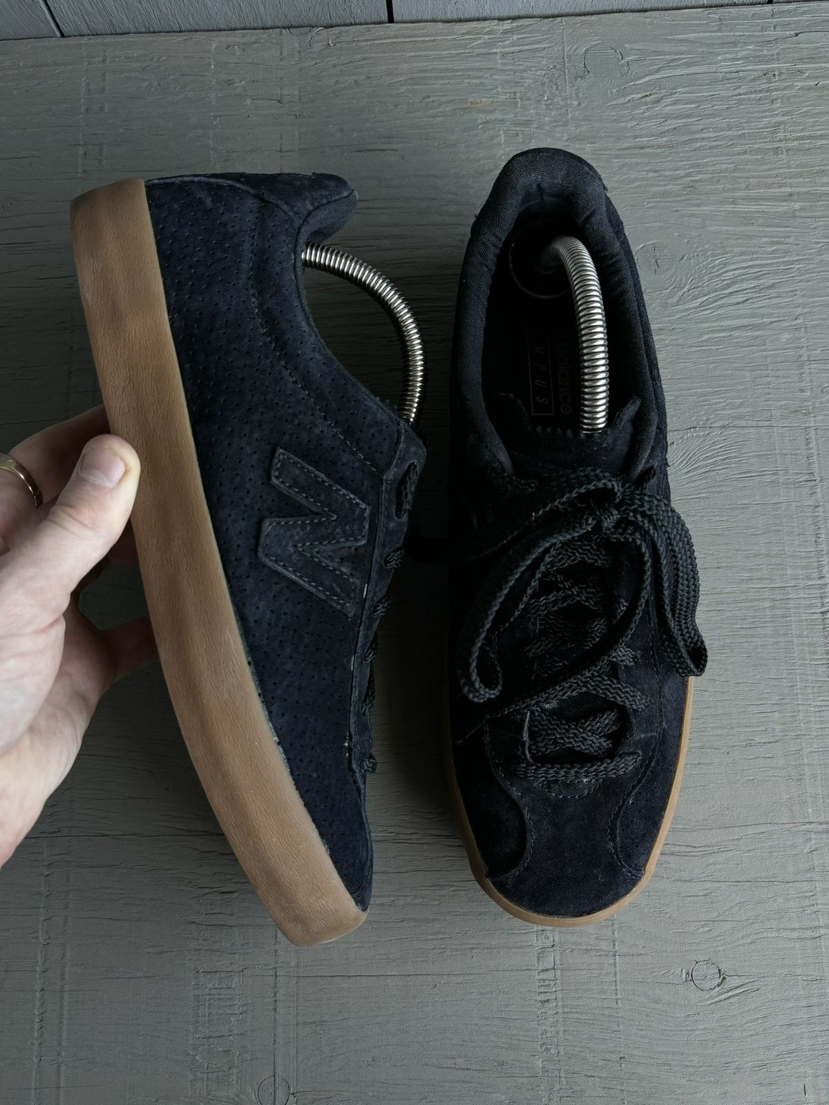 New Balance New Balance Tempus Black Gum Sole Black Suede Mens 8 Cap Toe Size US 8 / EU 41 - 1 Thumbnail