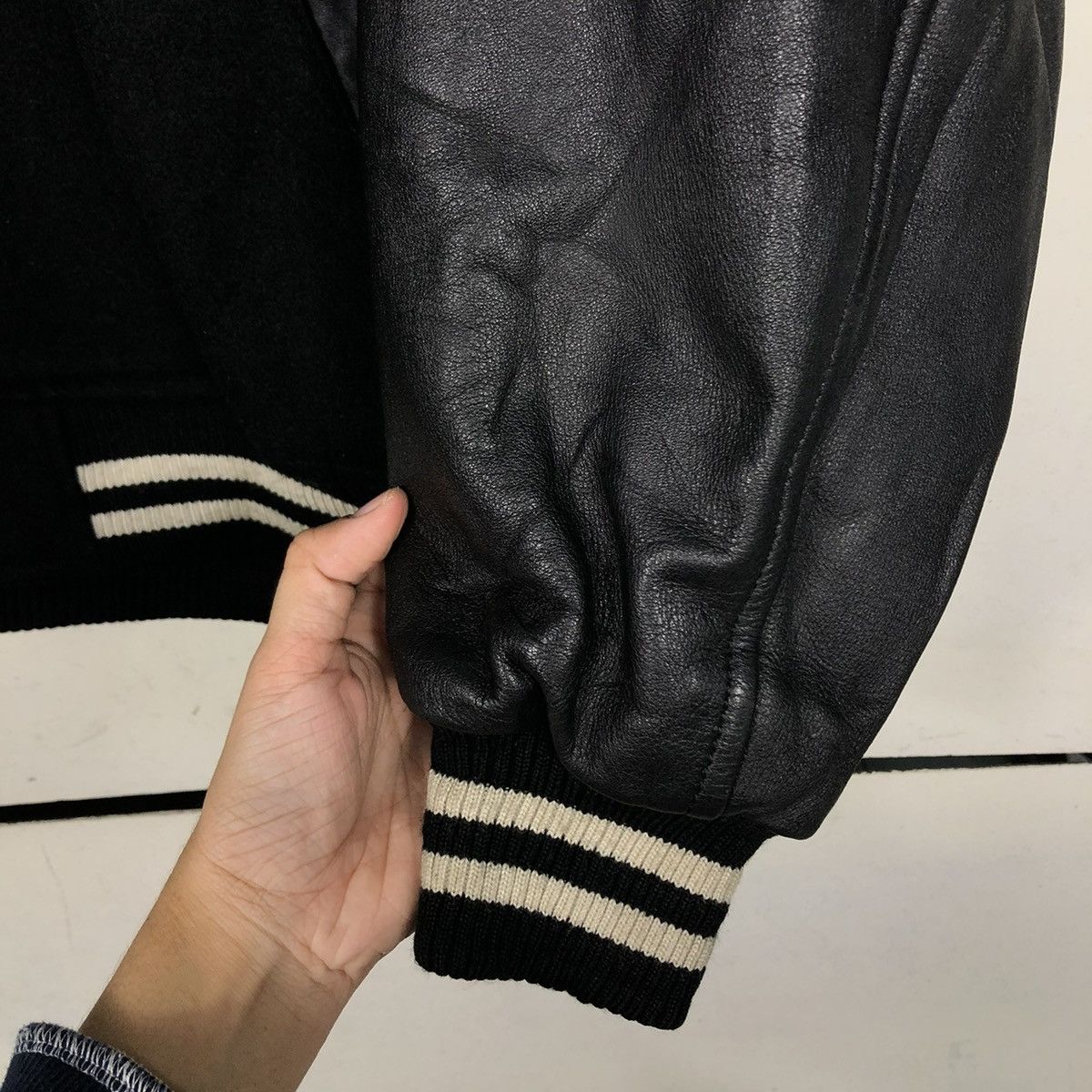 Ralph Lauren 🔥VINTAGE BOMBER JACKET LEATHER CHAPS RALPH LAUREN BIG LOGO Size US M / EU 48-50 / 2 - 17 Thumbnail