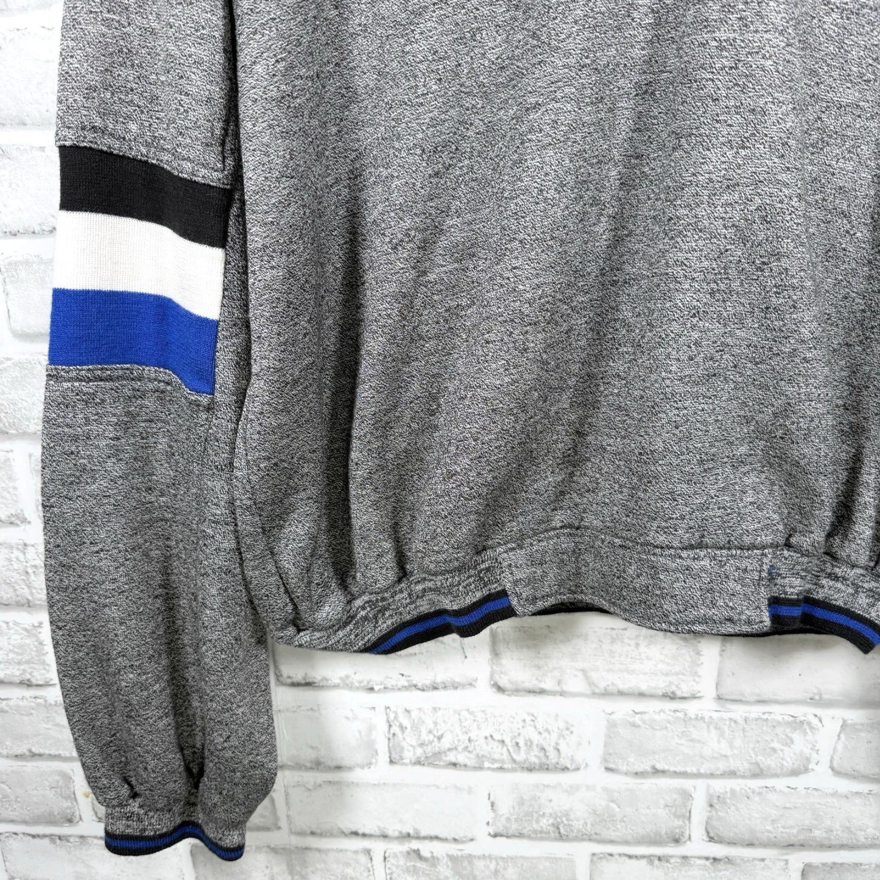 Bill Blass VINTAGE Bill Blass Gray Acrylic Blend Casual Pullover Mens Size L Sweater Casual Mens Gray Acrylic Blend Pullover Bill Blass Size US L / EU 52-54 / 3 - 3 Thumbnail
