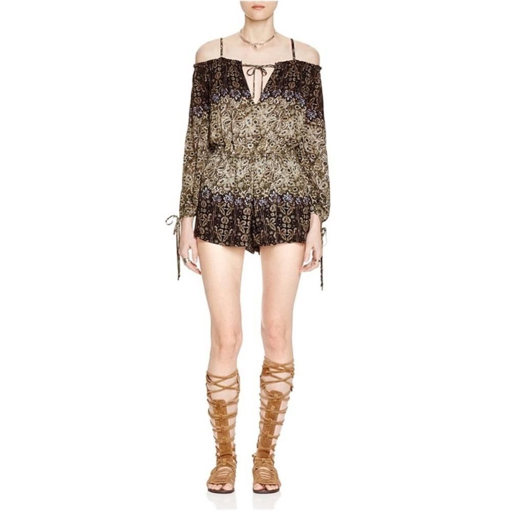 Free People Free People l So Divine Off The Shoulder Romper XS Size 26" / US 2 / IT 38 - 1 Thumbnail
