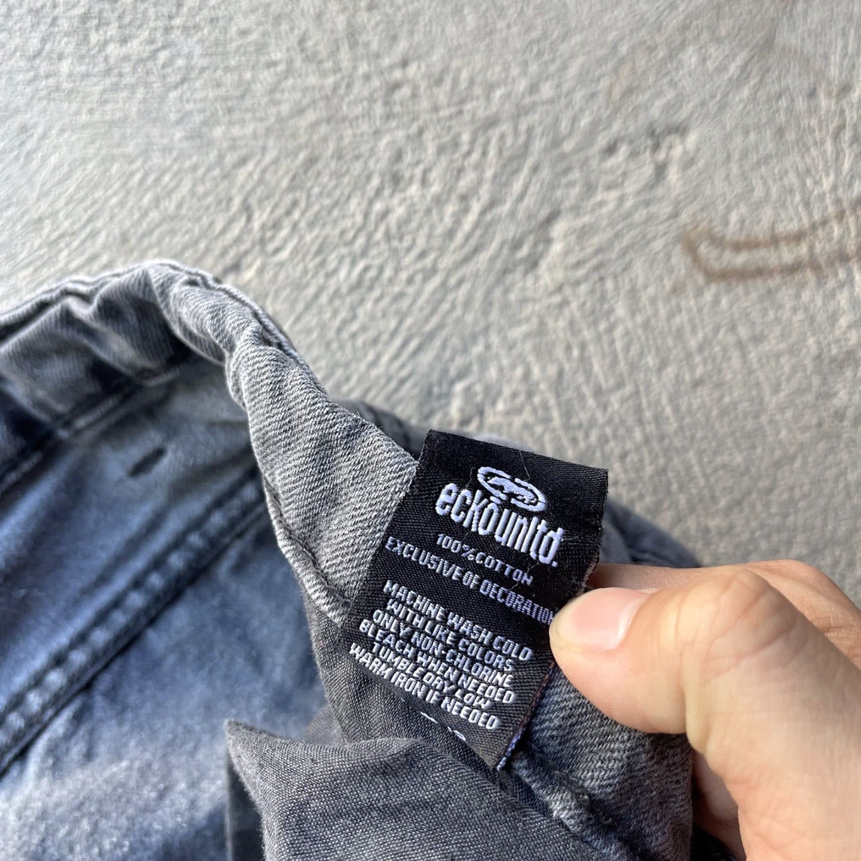 Ecko Unltd. VINTAGE Ecko Unltd Baggy Shorts Bermuda Mens 36 Gray Denim Cotton 90s Grunge Hip Hop Relaxed Inseam 12" Embroidered Pockets Mens Size US 36 / EU 52 - 6 Thumbnail