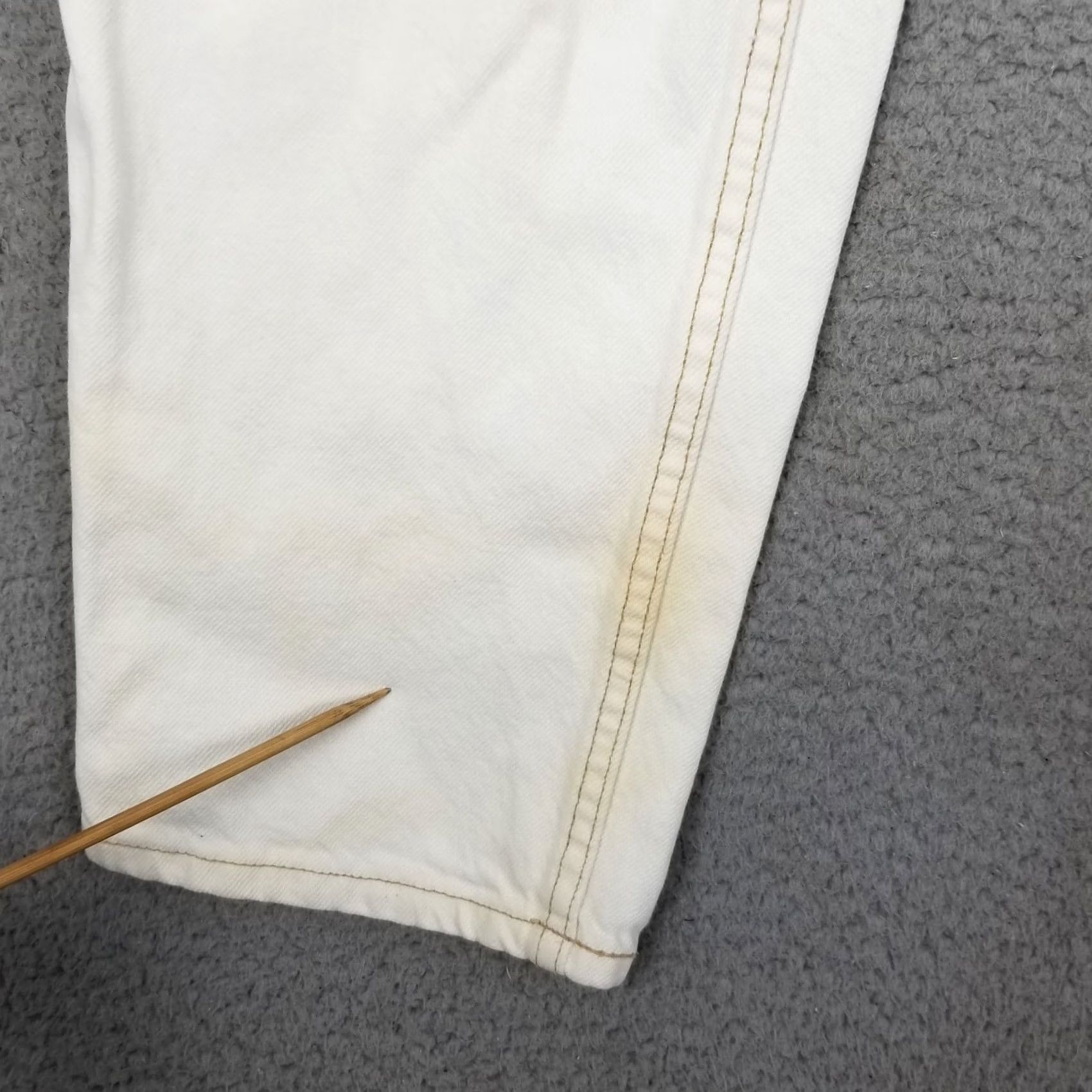 Vintage VINTAGE Britannia Jeans White Denim 31X32 Relaxed Fit Grunge 1995 Mens Jeans White 90s Grunge Britannia Size US 30 / EU 46 - 2 Thumbnail