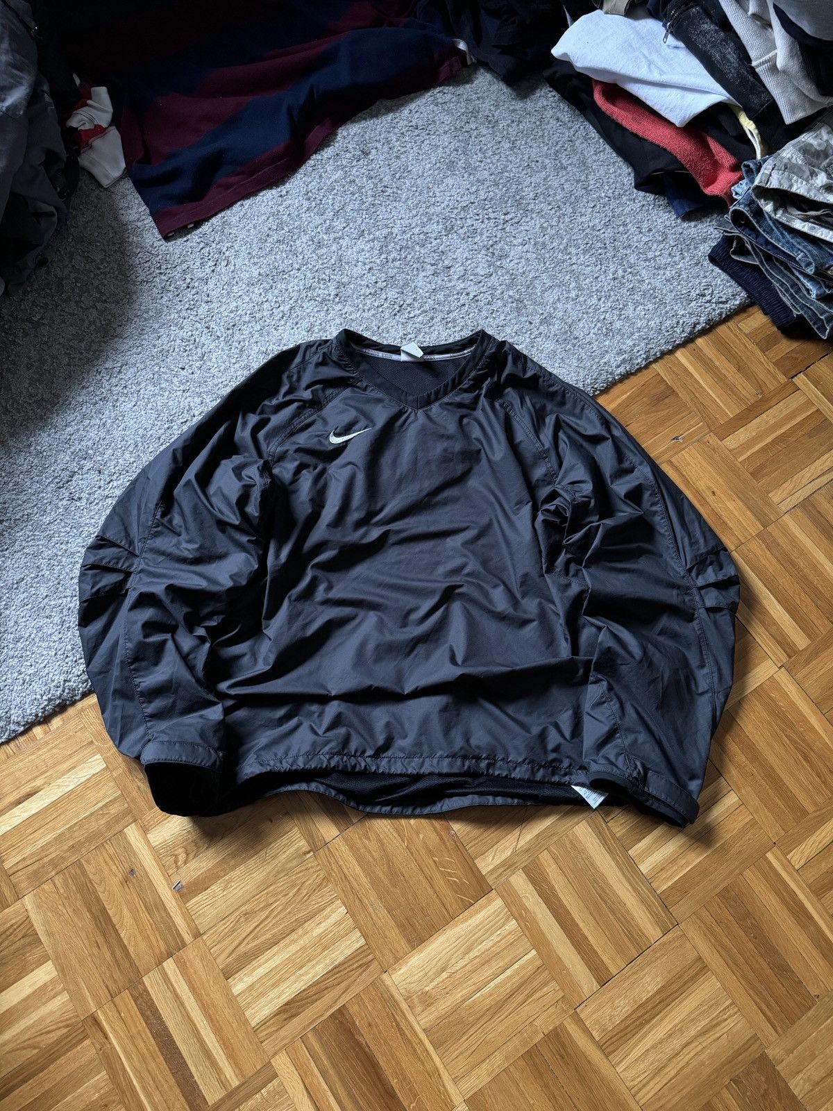 Japanese Brand × Nike × Vintage Nike Vintage Nylon Sweatshirt Rugby Boxy V Neck Japanese Y2K Size US L / EU 52-54 / 3 - 1 Thumbnail