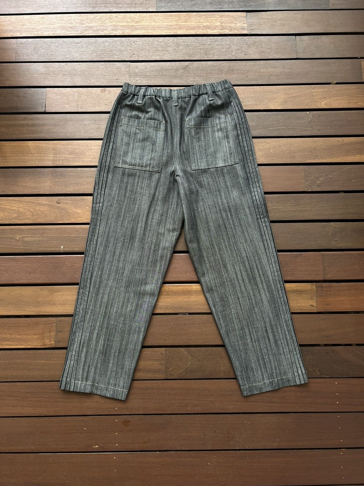 Issey Miyake Issey Miyake Men IM Side Pleated Denim Pants Size US 30 / EU 46 - 2 Thumbnail
