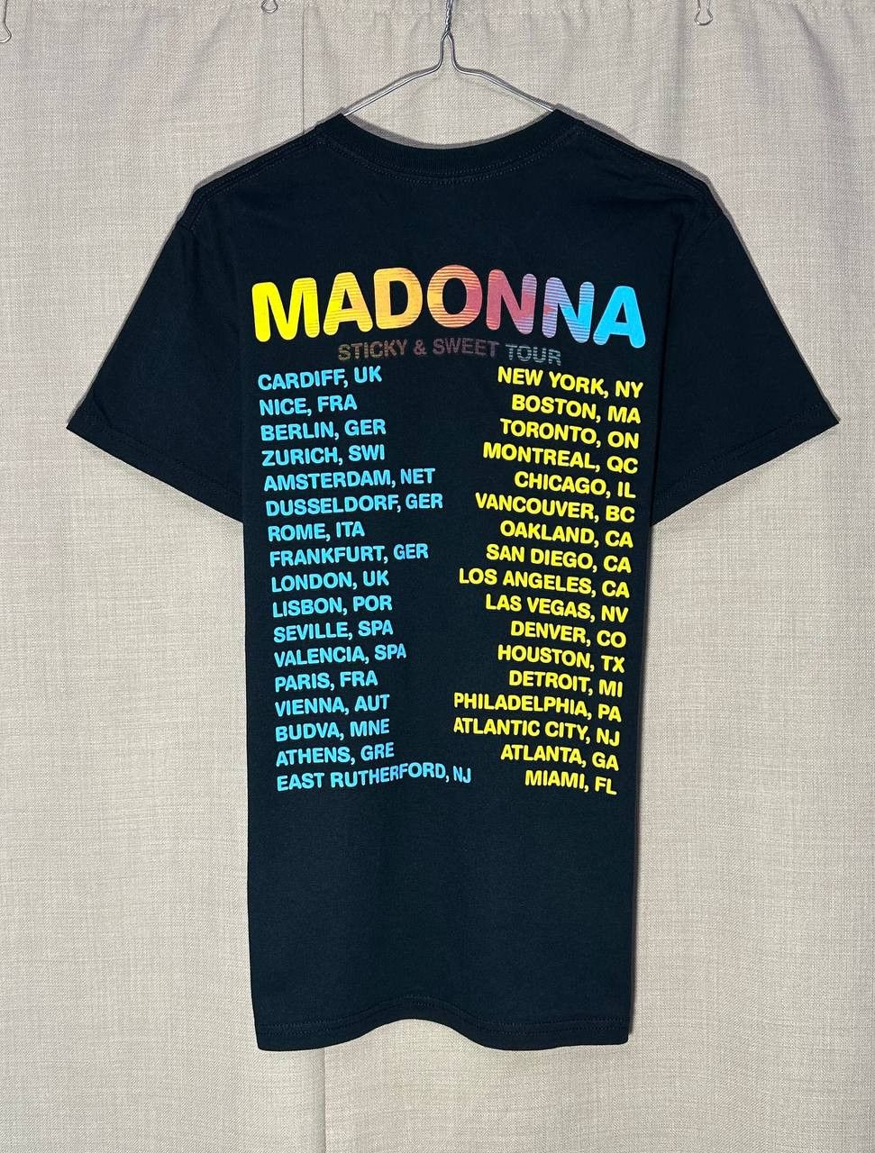 Gildan 2008 Madonna Sticky And Sweet Tour T-Shirt Tee Gildan y2k Size US S / EU 44-46 / 1 - 4 Thumbnail