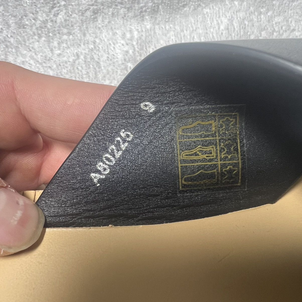Dolce & Gabbana Dolce & Gabbana Men’s Leather Slides Size US 9 / EU 42 - 8 Thumbnail