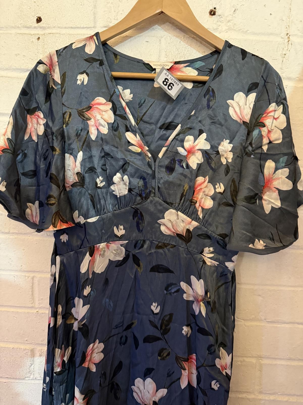 Unknown London Floral Print Midi Dress with Puff Sleeves Size ONE SIZE - 2 Thumbnail