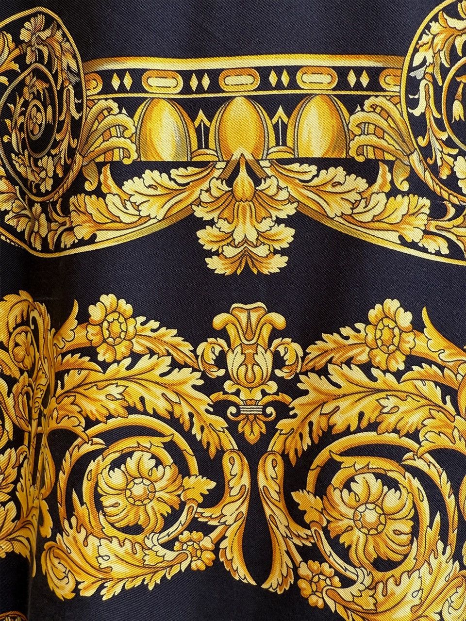 Versace V2 by Gianni Versace – Baroque Men Long Sleeve Silk Shirt Size 42L - 4 Thumbnail