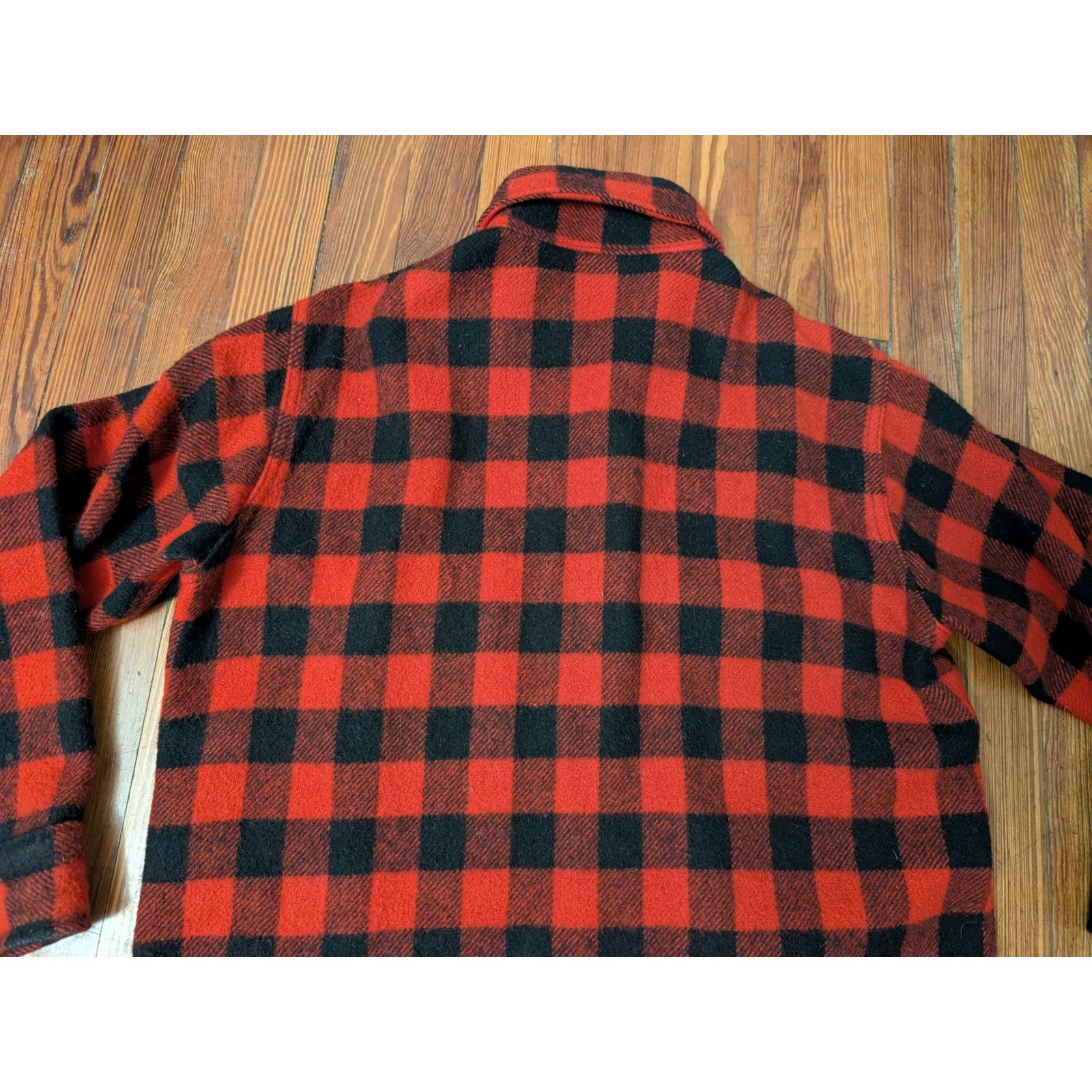 Woolrich Woolen Mills Woolrich Vintage 60s 70s Buffalo Plaid Shirt Mens Size 16 Size US L / EU 52-54 / 3 - 5 Thumbnail