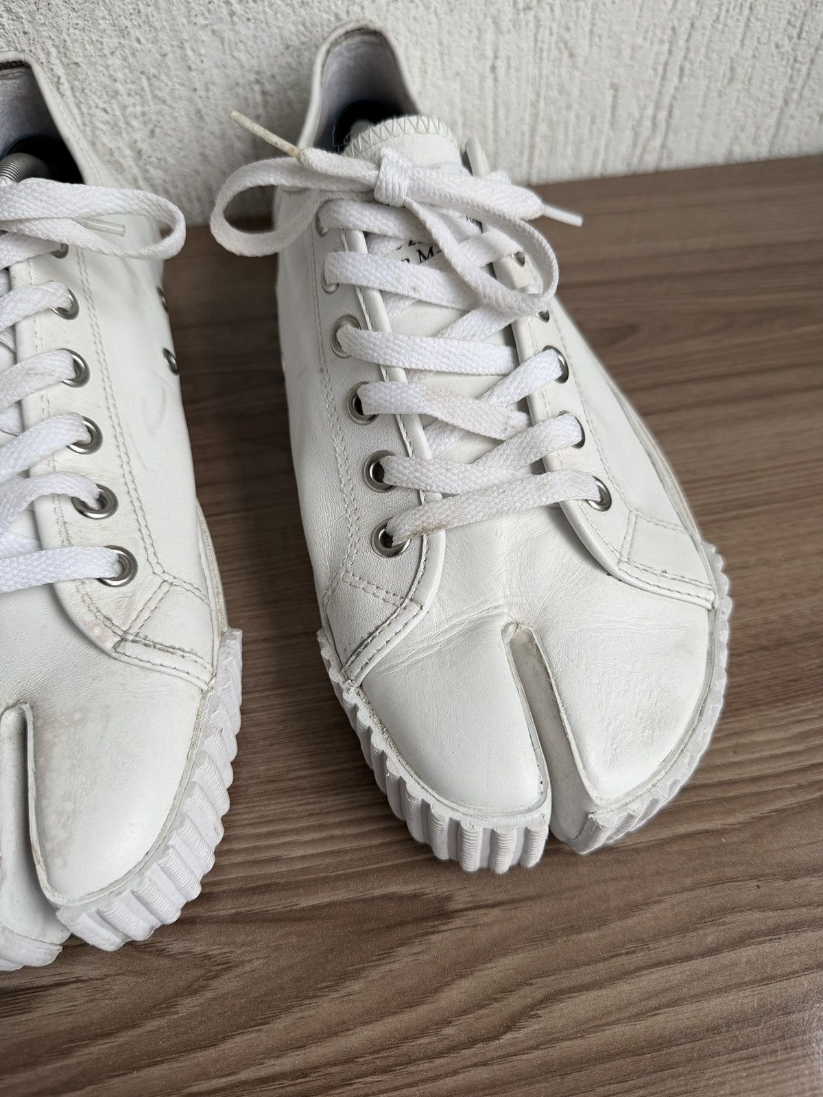 Maison Margiela 🫆tabi leather sneakers Size US 10.5 / EU 43-44 - 9 Thumbnail