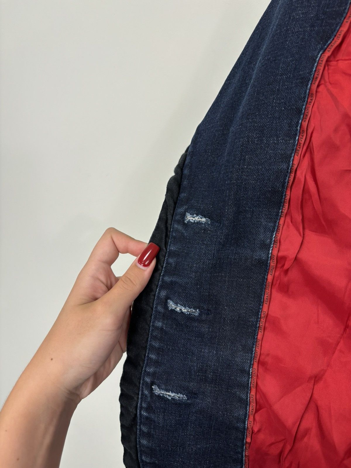 Armani Vintage Armani Jeans Indigo Women’s Archival Denim Jacket Size L / US 10 / IT 46 - 15 Thumbnail