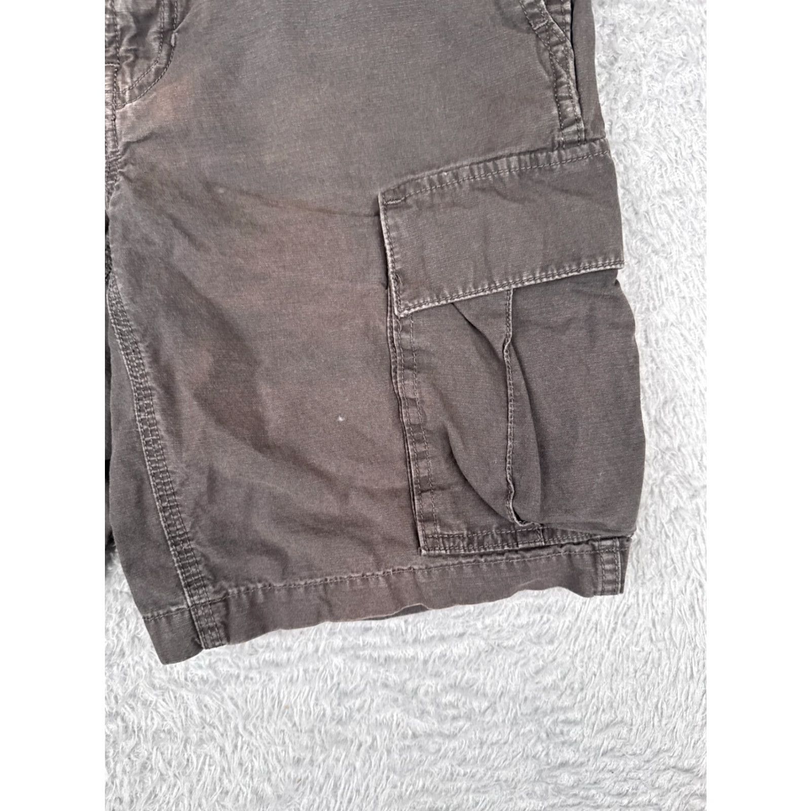The North Face VINTAGE The North Face Shorts Cargo Men 30 Gray 100% Cotton Canvas Zip Pockets 29x9 Casual Outdoor Mens Size US 30 / EU 46 - 2 Thumbnail