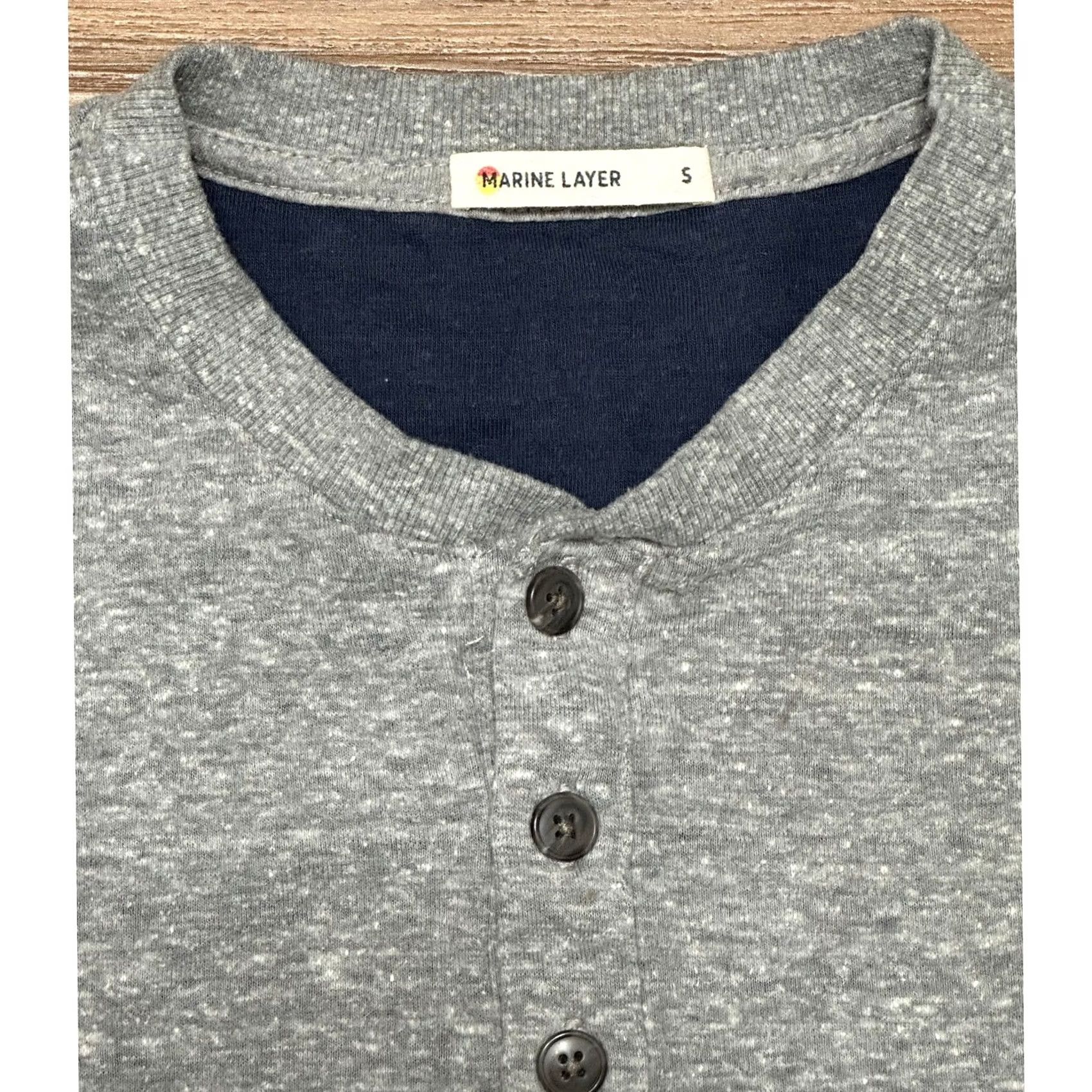 Marine Layer Marine Layer Mens Henley Shirt Long Sleeve Heather Gray Knit Cotton Base Layer Size S Size US S / EU 44-46 / 1 - 4 Thumbnail