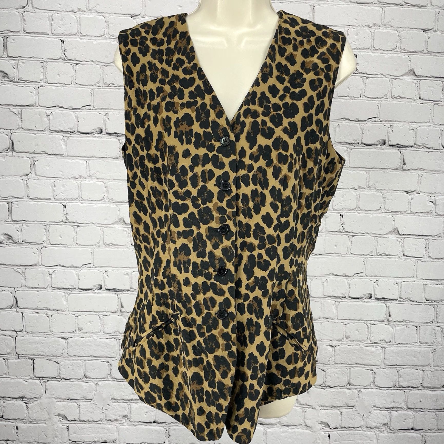 Bloomingdale’s Vest Shirt 10 Multicolor Leopard 100% Silk Button Up Lined Top Women (Regular) Vintage No