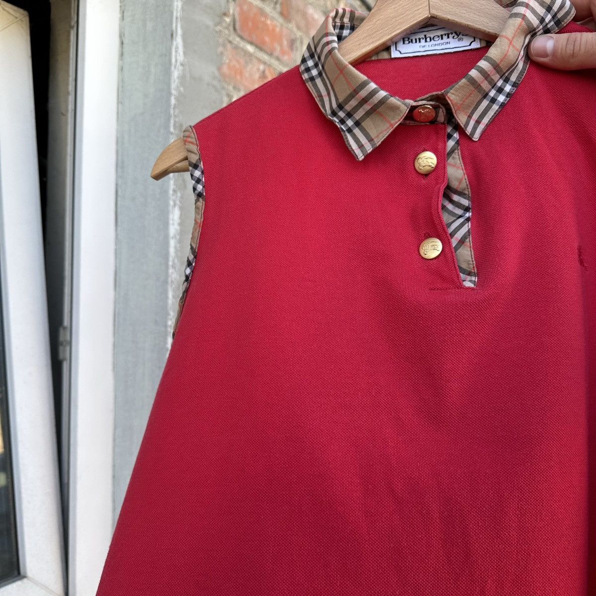 Burberry Burberrys Burberry Vintage Polo Red Shirt Tank Top L Wmns Size L / US 10 / IT 46 - 10 Thumbnail