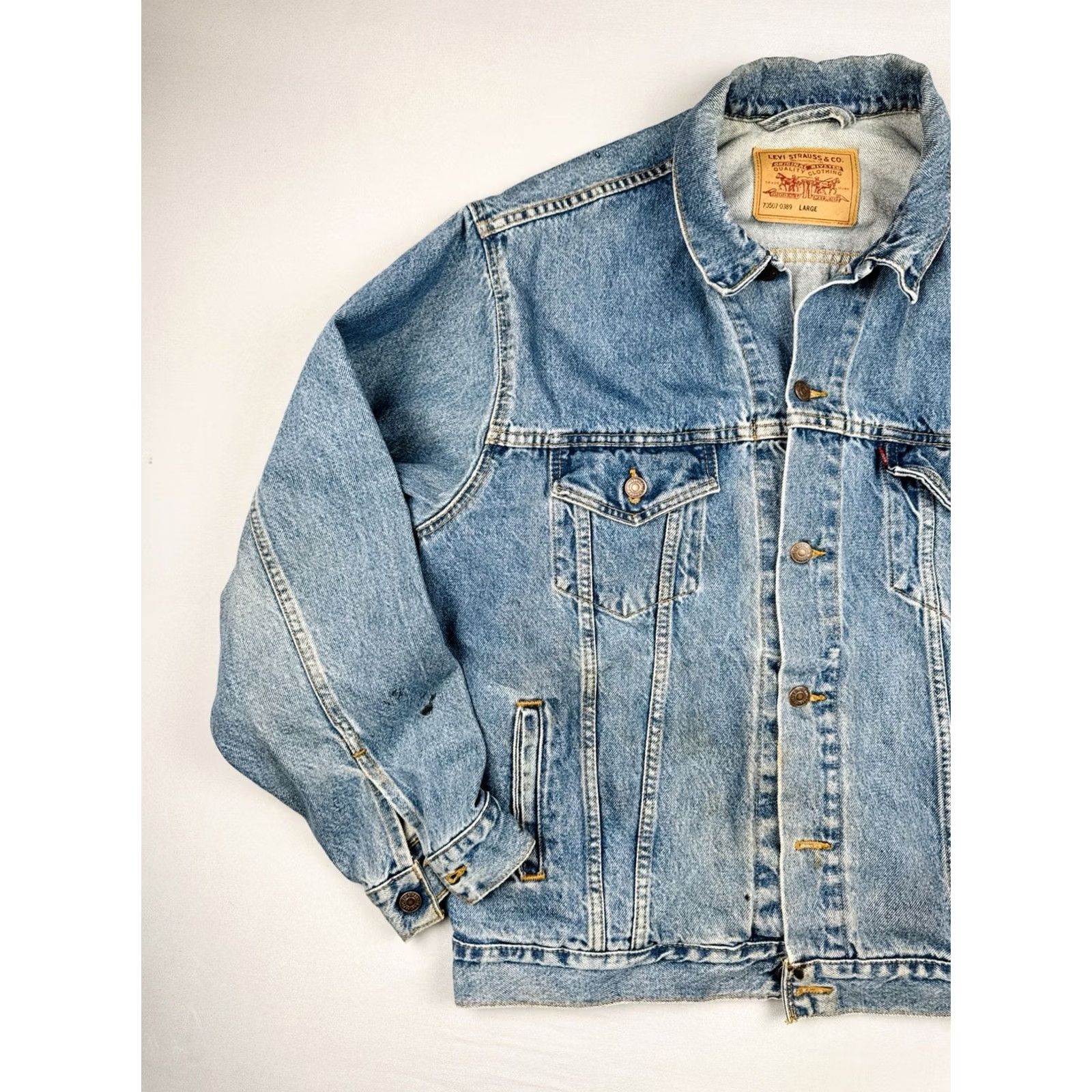 Levi's VINTAGE Levi's Trucker Jacket Adult Large Blue 90s USA Made Red Tab Denim Mens Size US L / EU 52-54 / 3 - 2 Thumbnail