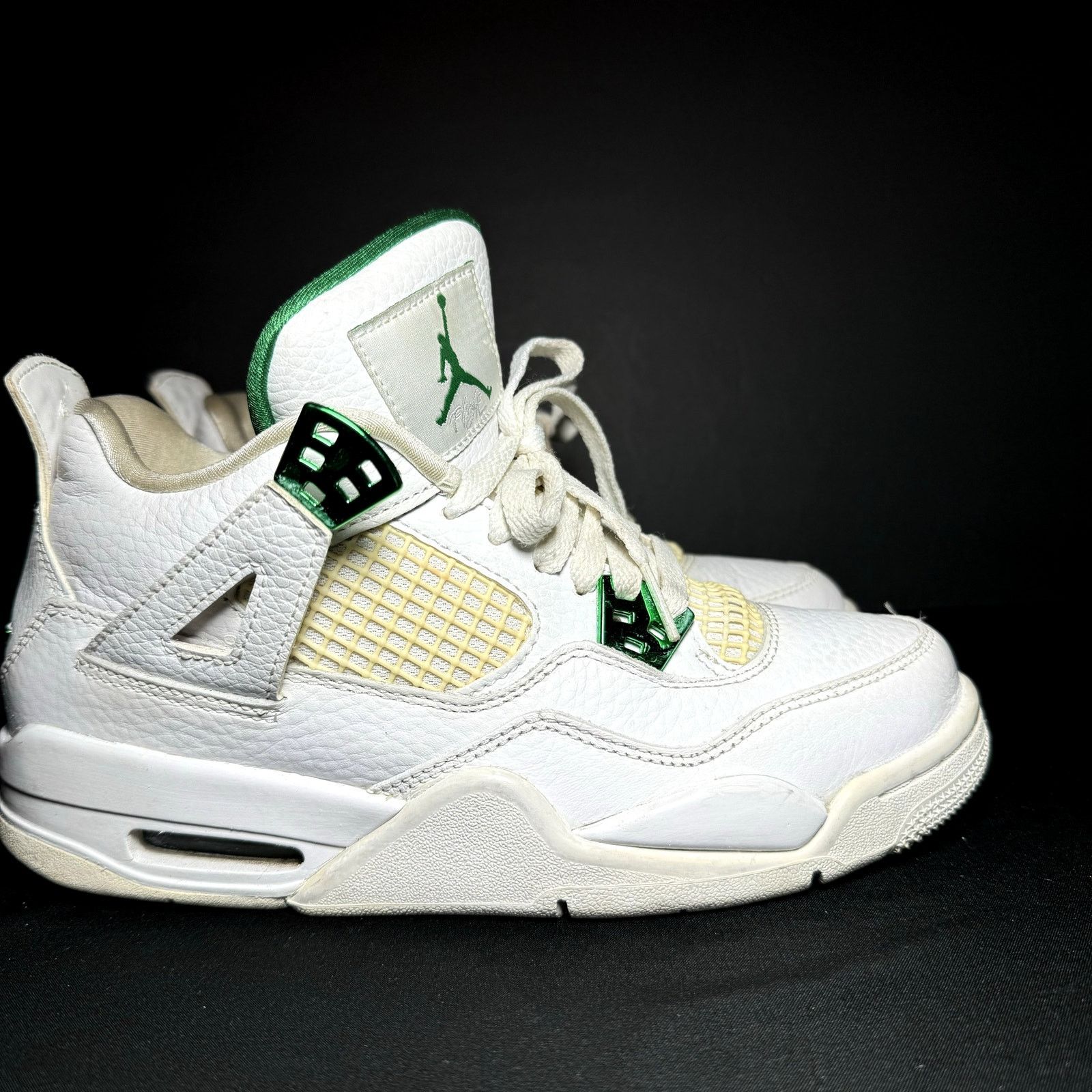 Jordan Brand × Nike Size 5.5 - Air Jordan 4 Retro GS Green Metallic Men's Shoes Size US 5.5 / EU 38 - 1 Thumbnail