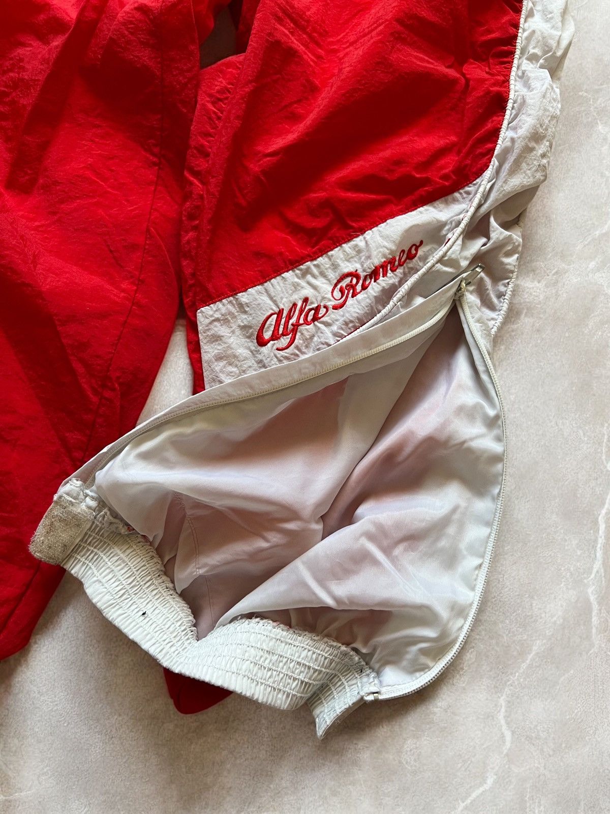 Vintage ALFA ROMEO 90s TRACK SUIT RACING Vintage Nylon pants jacket Size US M / EU 48-50 / 2 - 13 Thumbnail