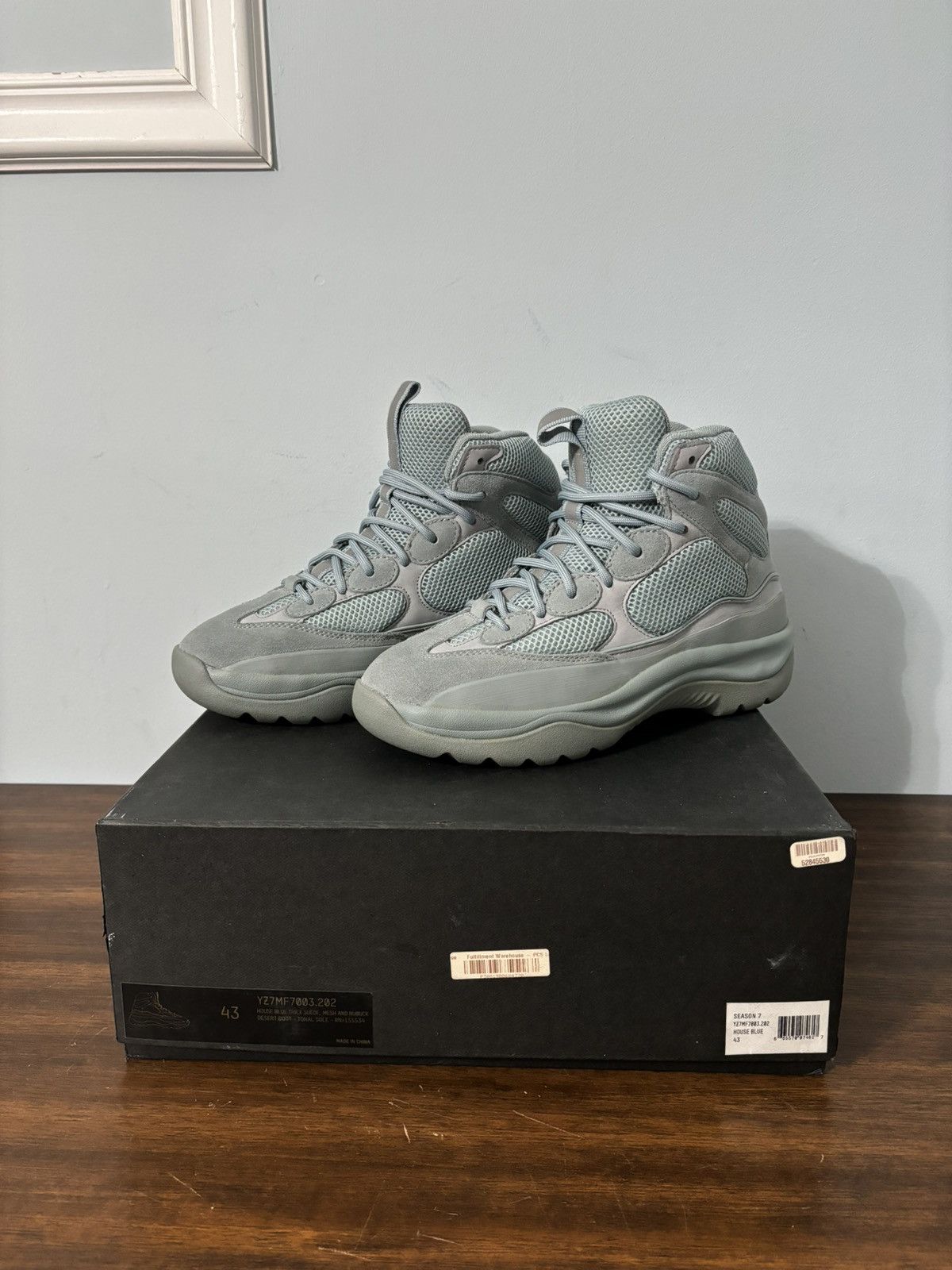 Yeezy Yeezy Season 7 Desert Boot House Blue Size US 9.5 / EU 42-43 - 1 Thumbnail