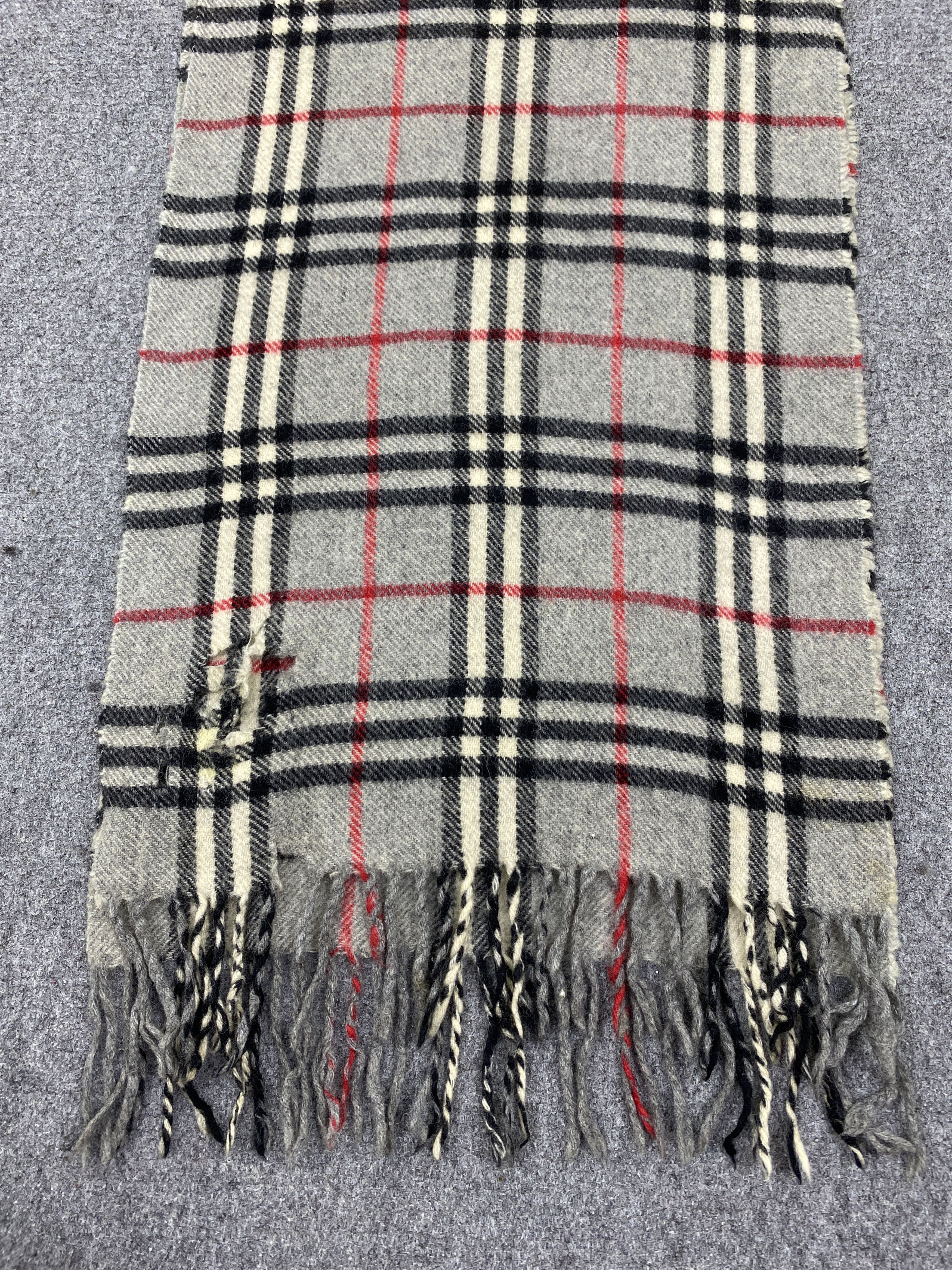 Burberry Vintage Burberry Novacheck Scarf Muffler Wool Scarves SC0083 Size ONE SIZE - 6 Thumbnail