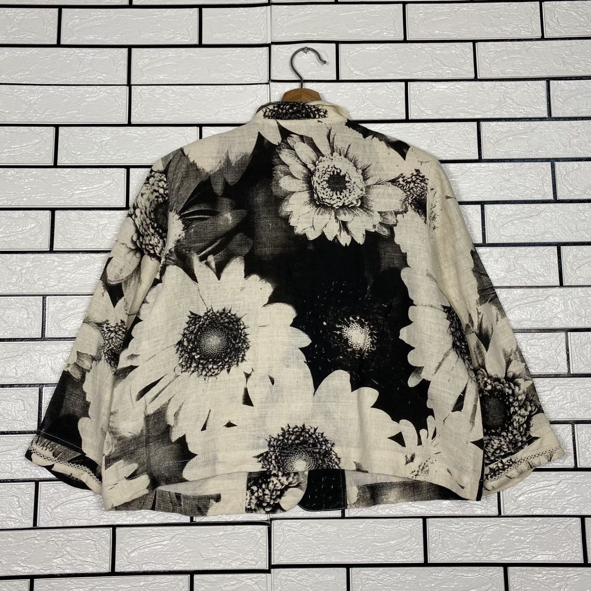 Japanese Brand 📌Cropped Button Jacket R.Lapin Flower Issey Miyake Size M / US 6-8 / IT 42-44 - 9 Thumbnail