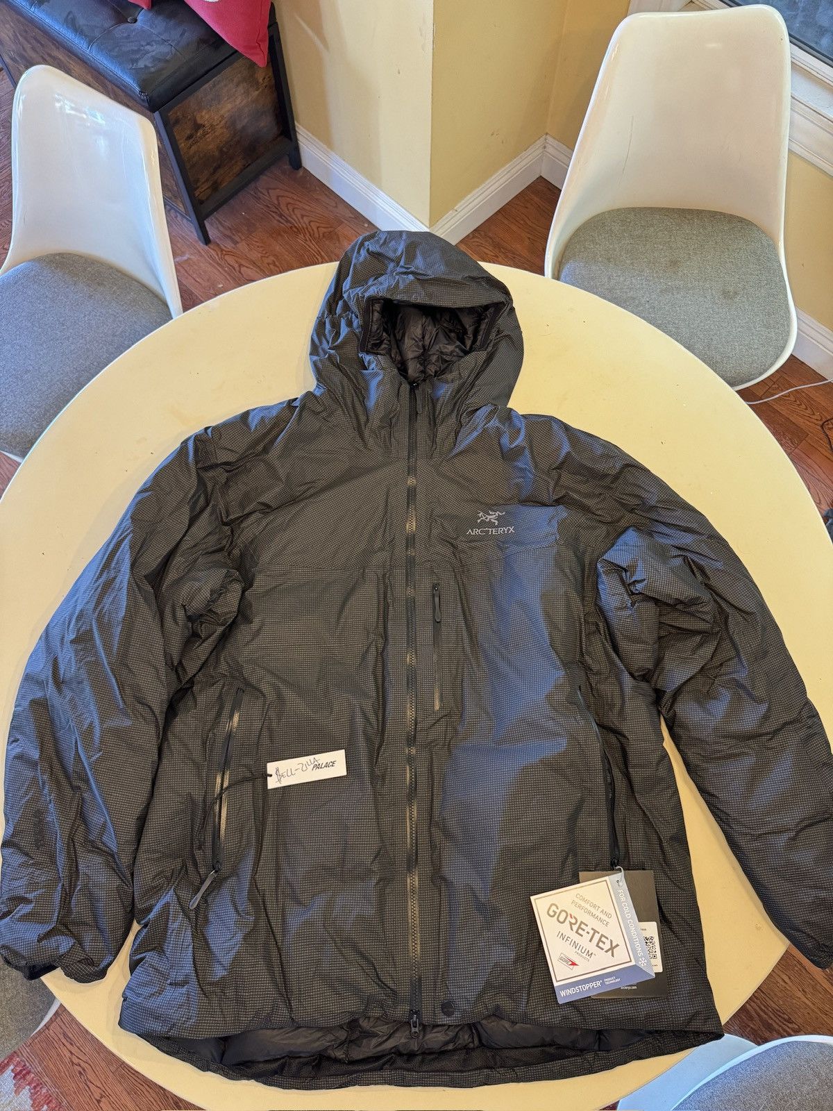 image of Arcteryx New Arc’Teryx Alpha Lightweight Parka - Black - , Men's (Size 2XL)