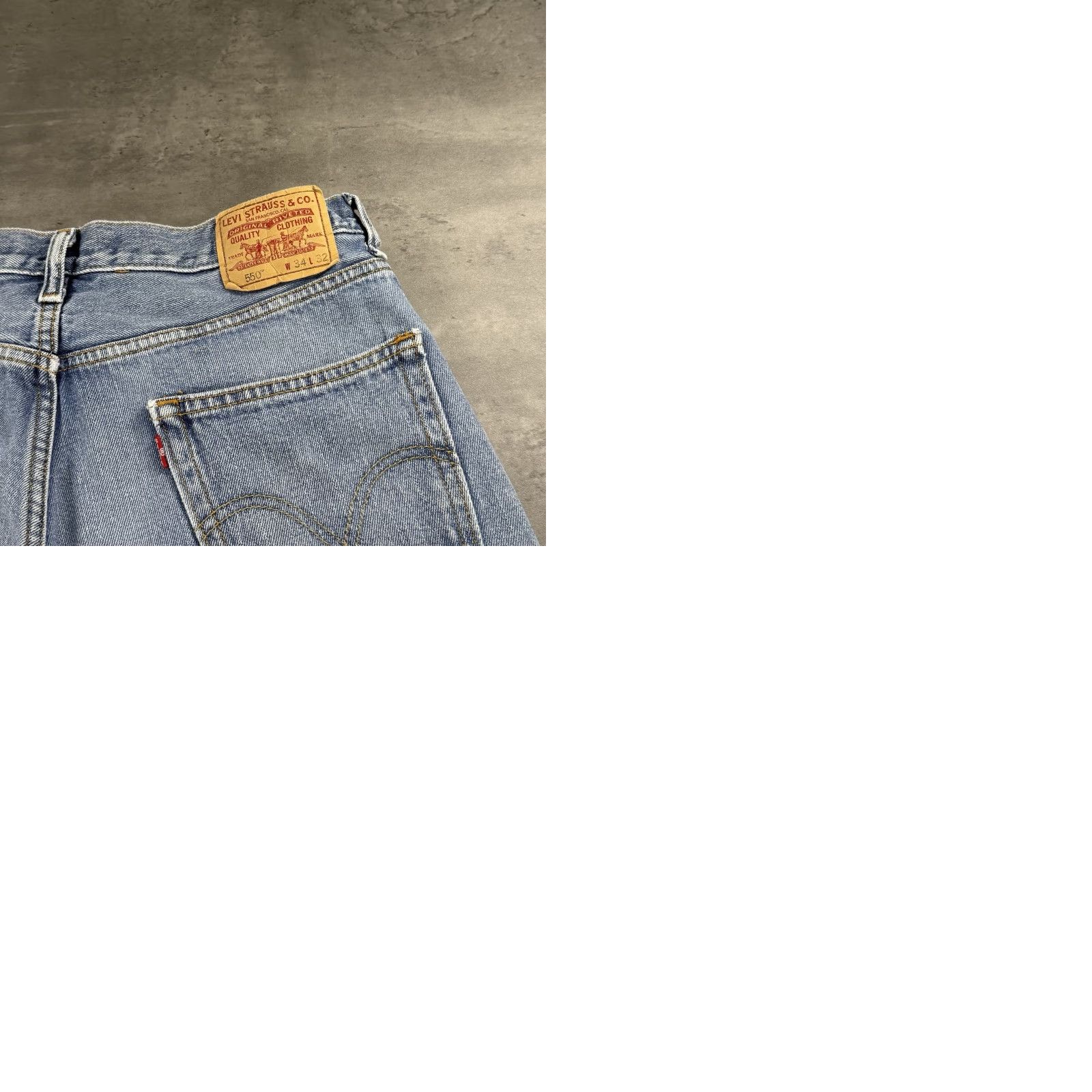 Levi's VINTAGE Levi's 550 Blue Jean 34x32 34x31 Relaxed Straight Denim 90s Mens Jeans Size US 34 / EU 50 - 9 Thumbnail
