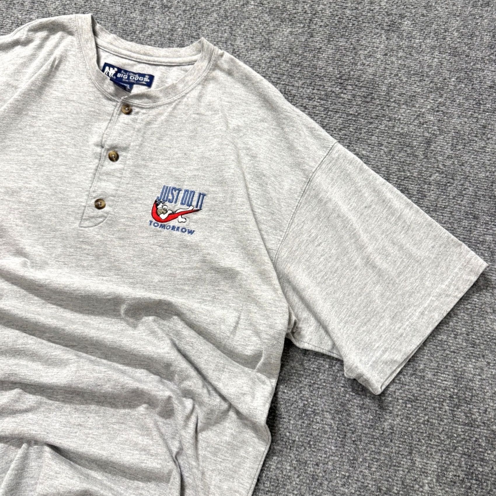 Big Dogs Big Dogs Polo Shirt Men XL Gray 1/4 Button Cotton Blend Distressed Just Do It Tomorrow Polo Shirt Mens XL Gray Size US XL / EU 56 / 4 - 2 Thumbnail