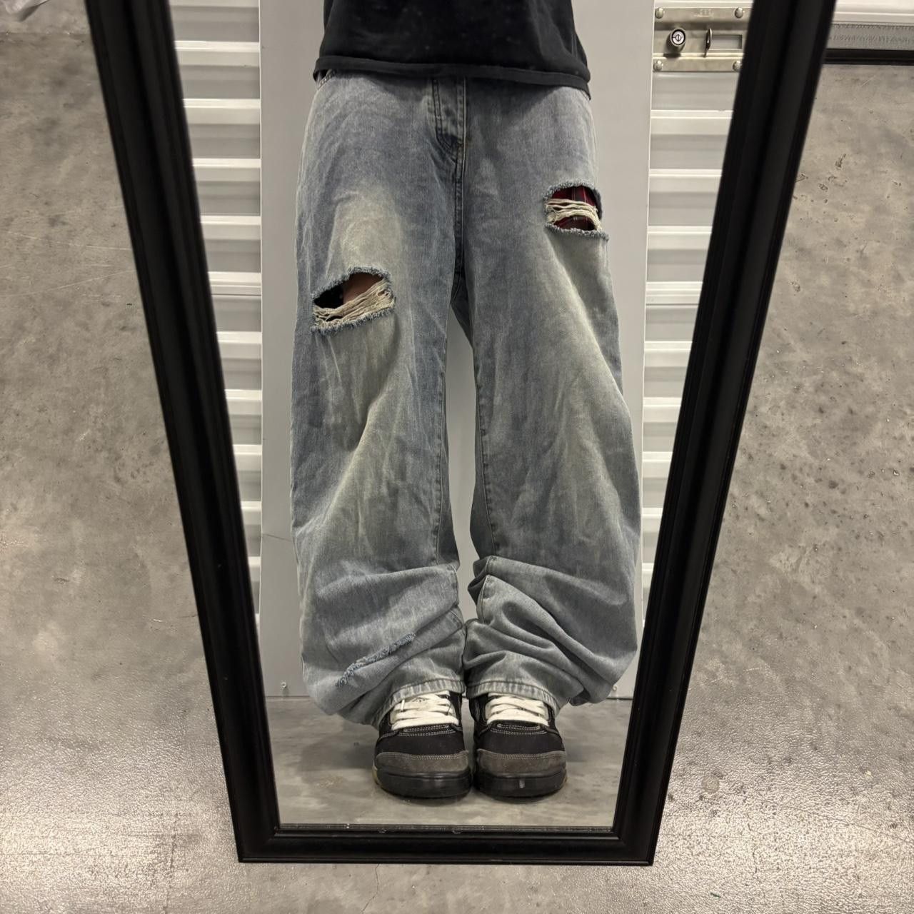 Japanese Brand × Vintage Crazy Vintage Y2K/2000s Baggy Faded Wash Distressed Skater Denim Jeans! Size US 31 - 1 Thumbnail