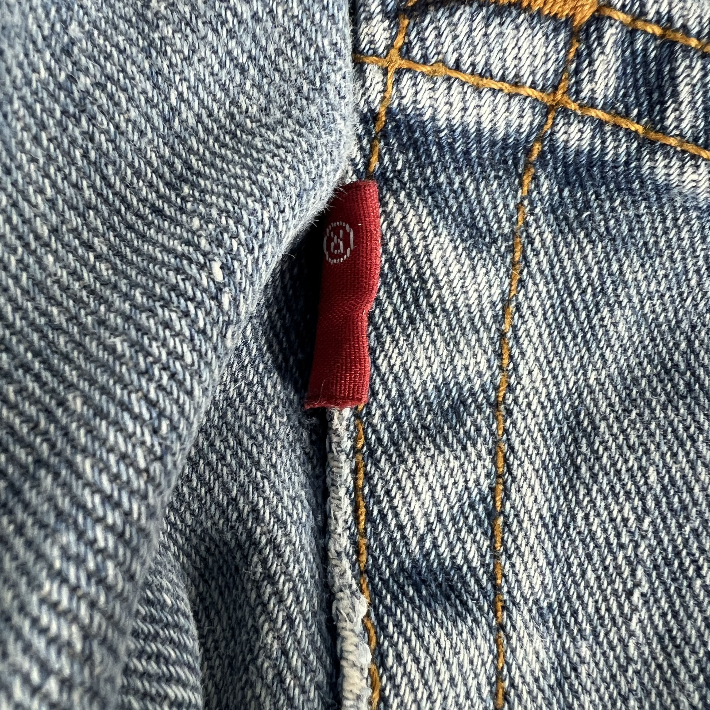 Levi's × Vintage Y2K Levi's Jeans 505 Straight Blue Faded Cotton Denim Size US 33 - 14 Thumbnail