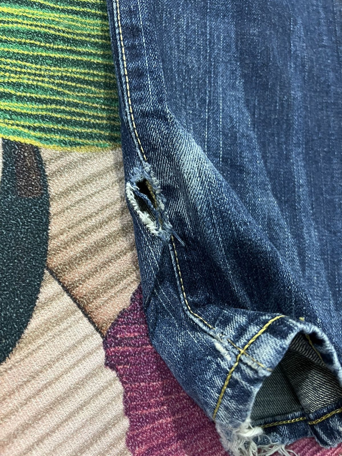 Edwin × Japanese Brand EDWIN 505zx SELVEDGE BUCKLE BACK DISTRESSED DENIM Size US 30 / EU 46 - 5 Thumbnail