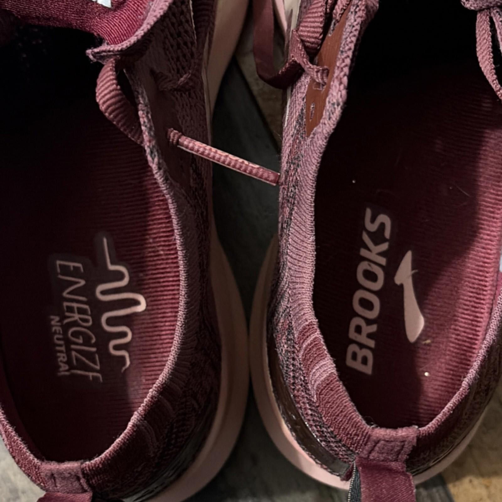 Brooks Brooks Levitate Nocturne Purple Pink Running 120335-1B-671 Size US 8 / IT 38 - 9 Thumbnail